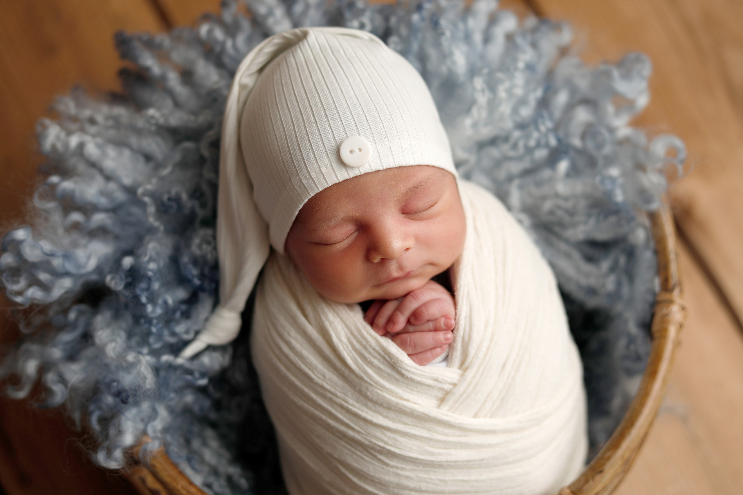 Alicia Beatrice Predoiu. Neugeborenen Fotograf Ulm (Umgebung)