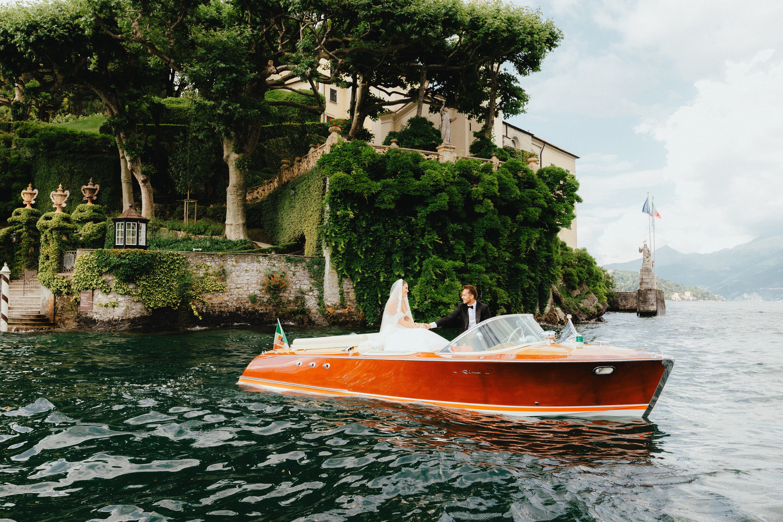 Katie & Remy, Villa del Balbianello, Como. Photographer in Italy Anna Linnik