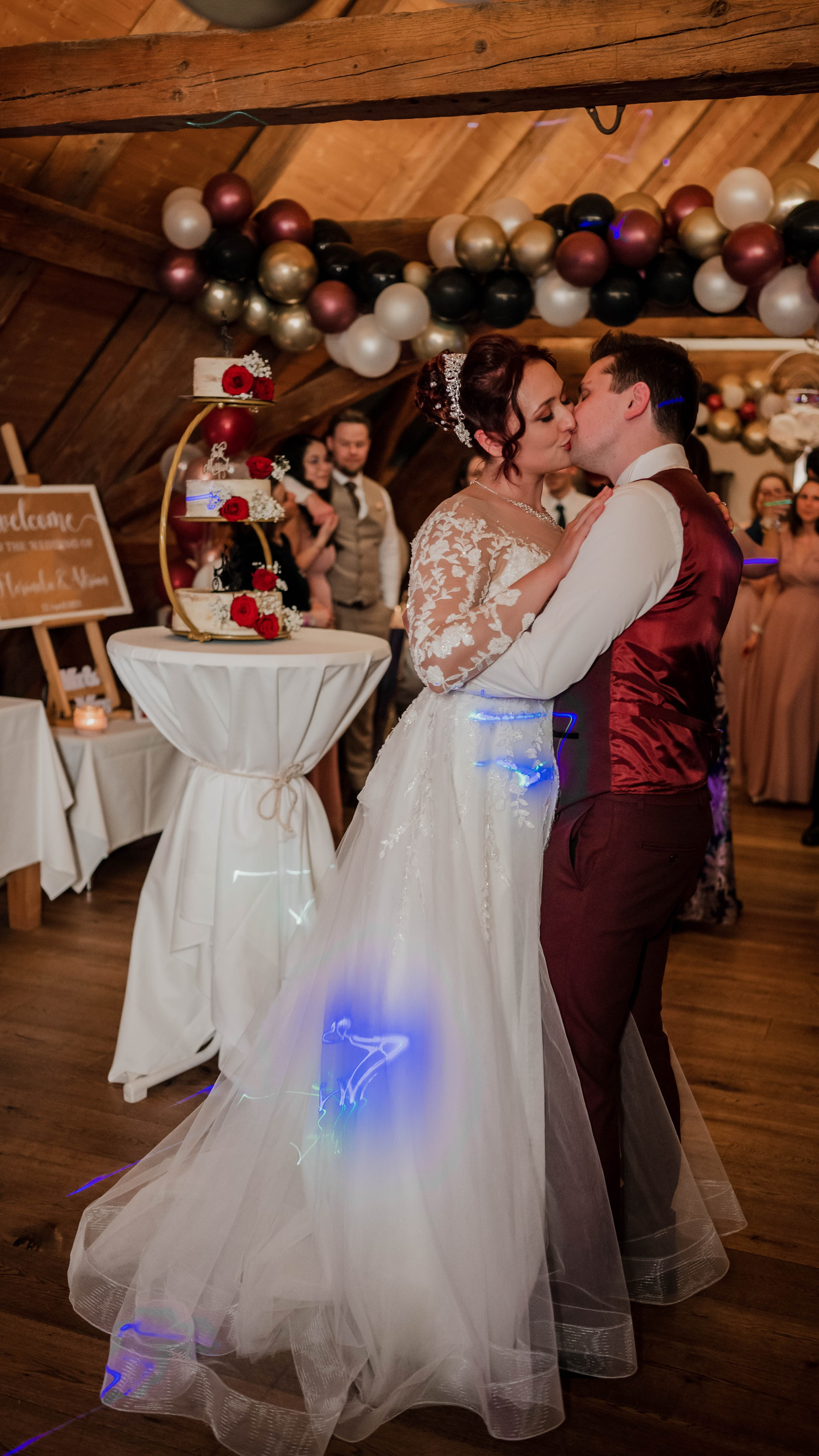 Hochzeit in Bern – Ella & Adrian. Authentische, emotionale, zeitlose Hochzeitsfotografie aus Albstadt