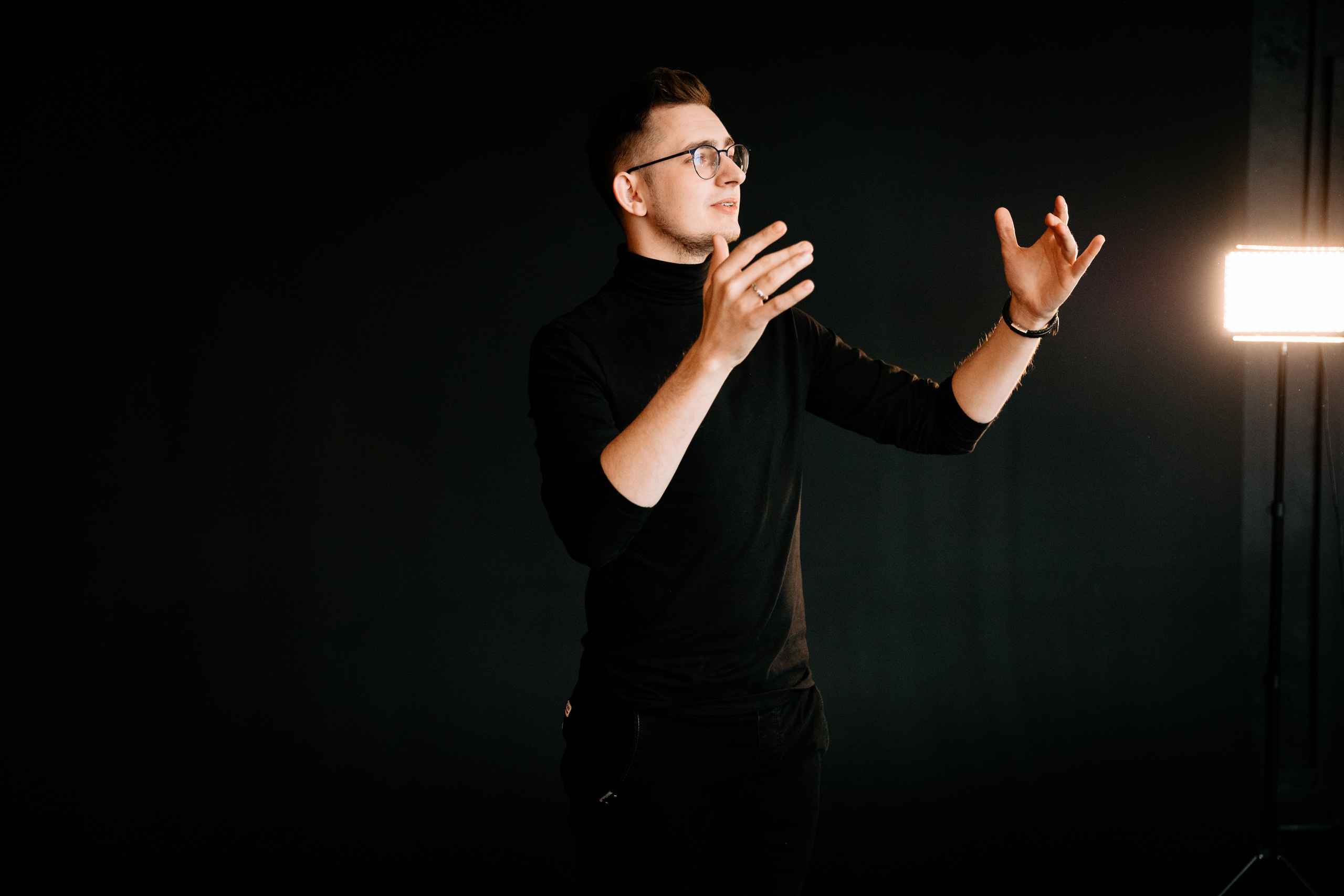 Mateusz. Fotograf Ślubny Warszawa - Sesje Biznesowe Rodzinne Eventy