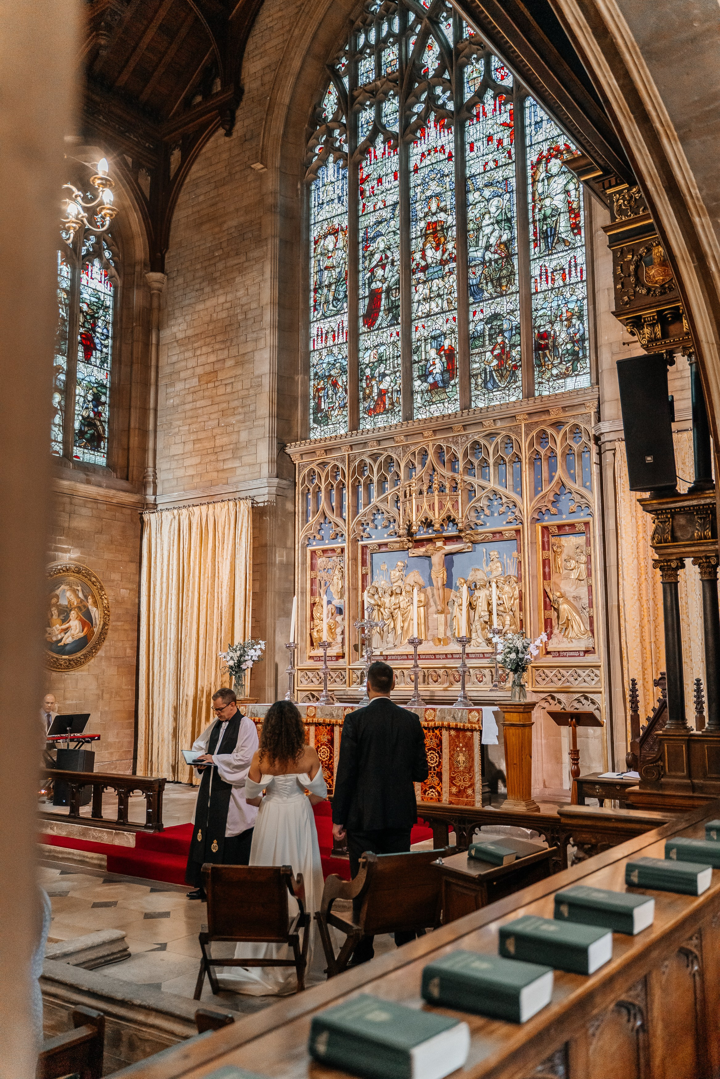 Wedding ceremony at The Lower chapel in Eton, Wedding in Eton, wedding photographer in Eton, wedding photographer in Eton