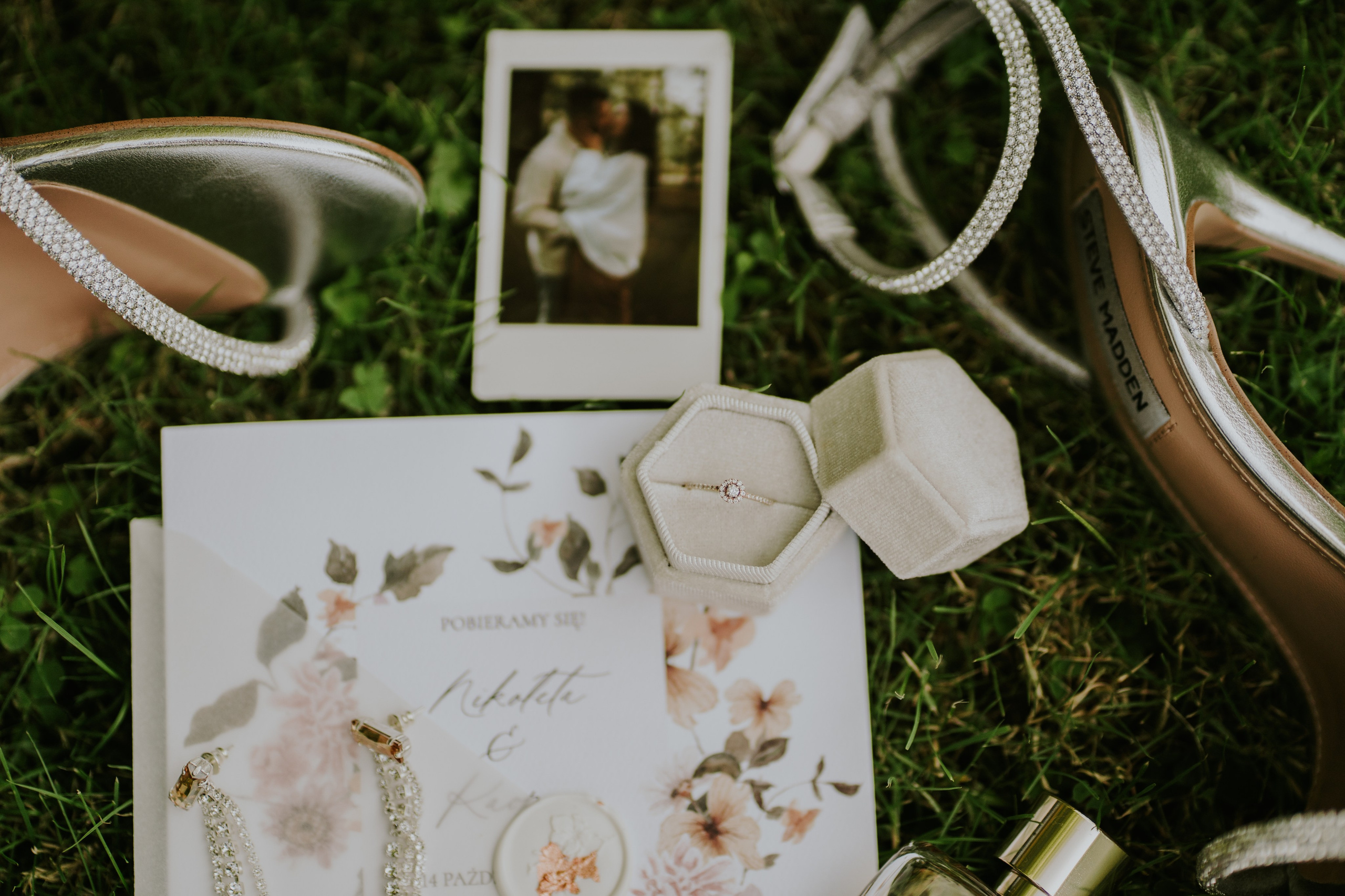 Sala Koralowa w Jaworzu: Opowieść o ślubie Nikoli i Kacpra. Karkowskafoto - fotografia miłości