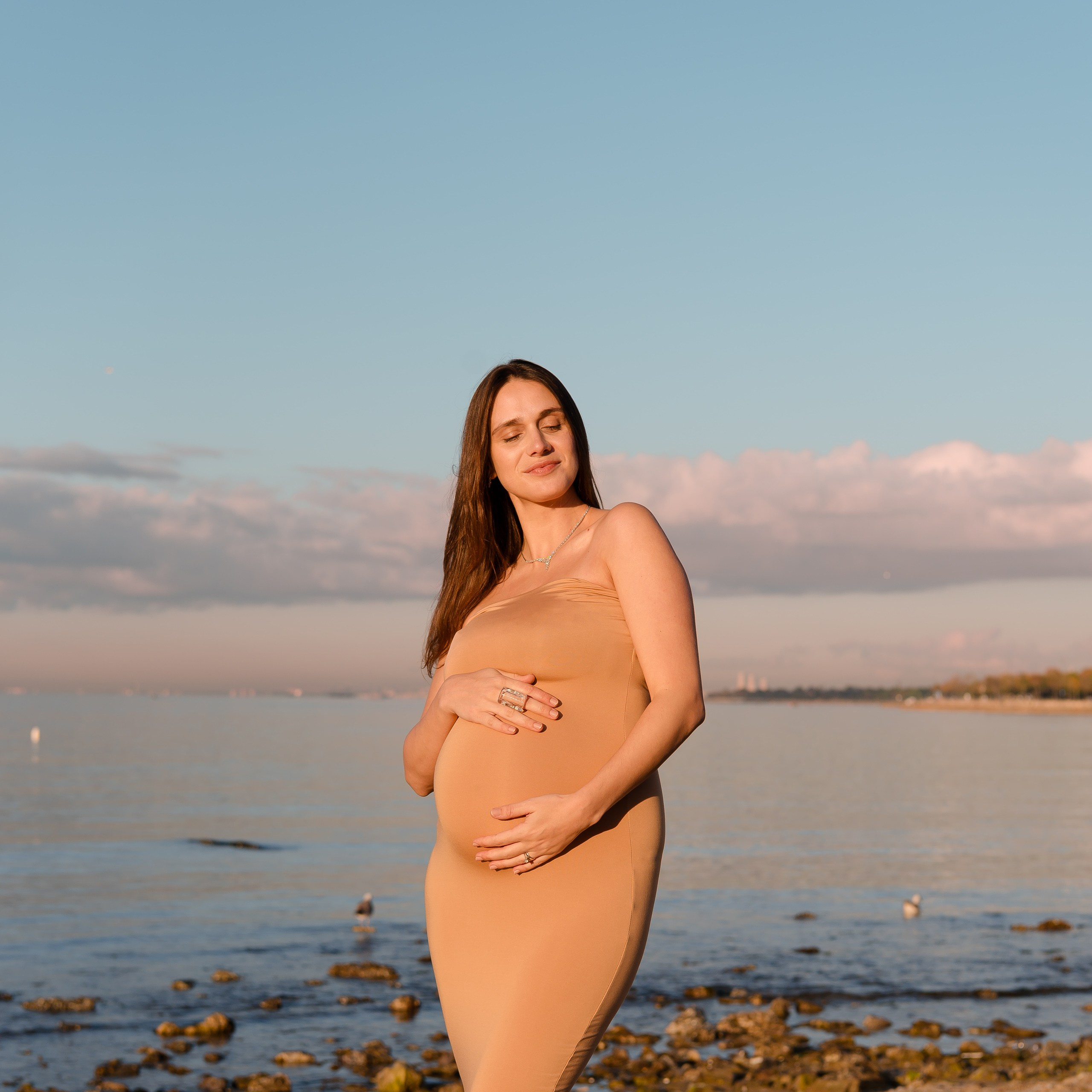 Luxury pregnancy photo shoot in Istanbul. MARIA VALUEVA Photographer in Nice, Cannes, Monaco, France, Europe, Istanbul, Turkey