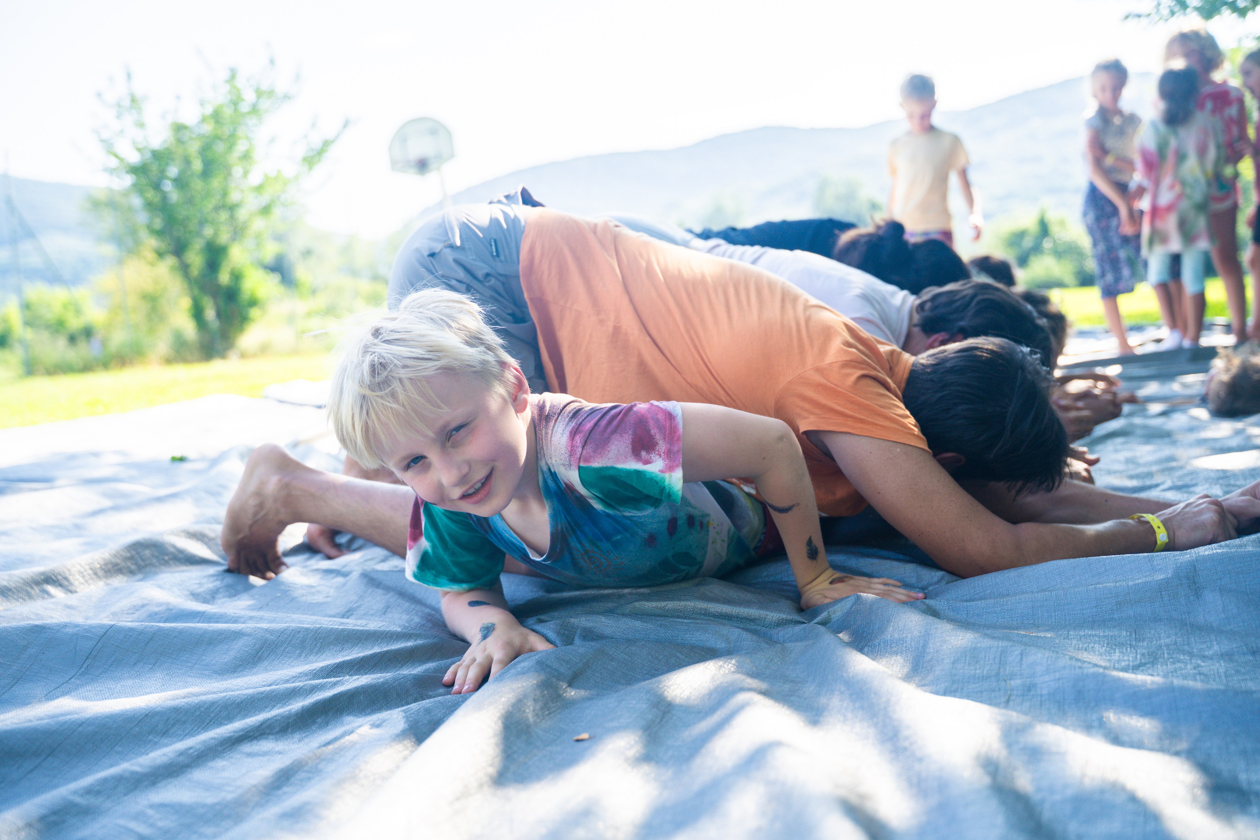 Детская игровая контактная импровизация. Семейные лагеря в Европе с Ниной Янечковой и Ириной Зиновьевой