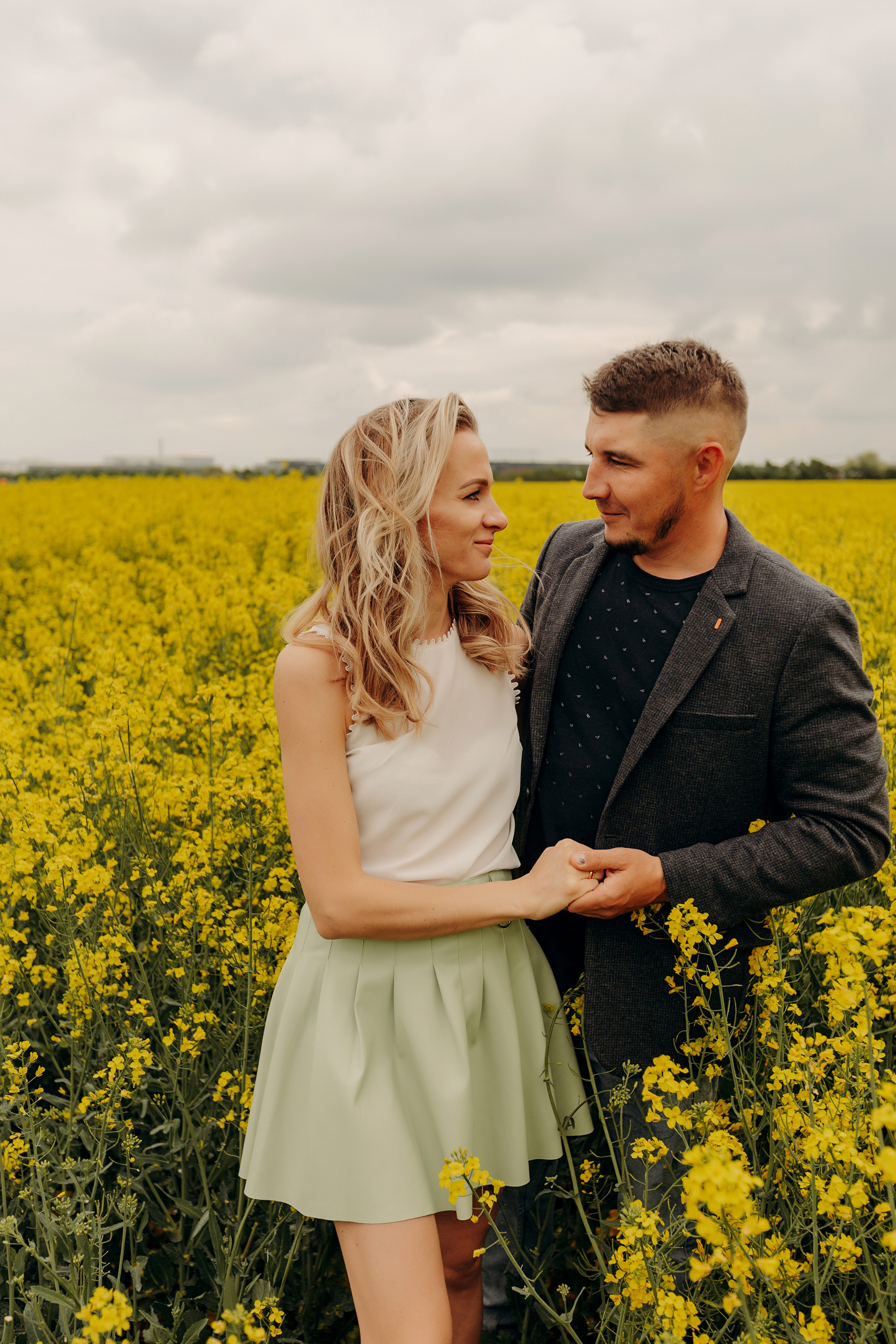 Рапсовое поле. Семейный и свадебный фотограф в Франкфурте на Майне Алина Браун