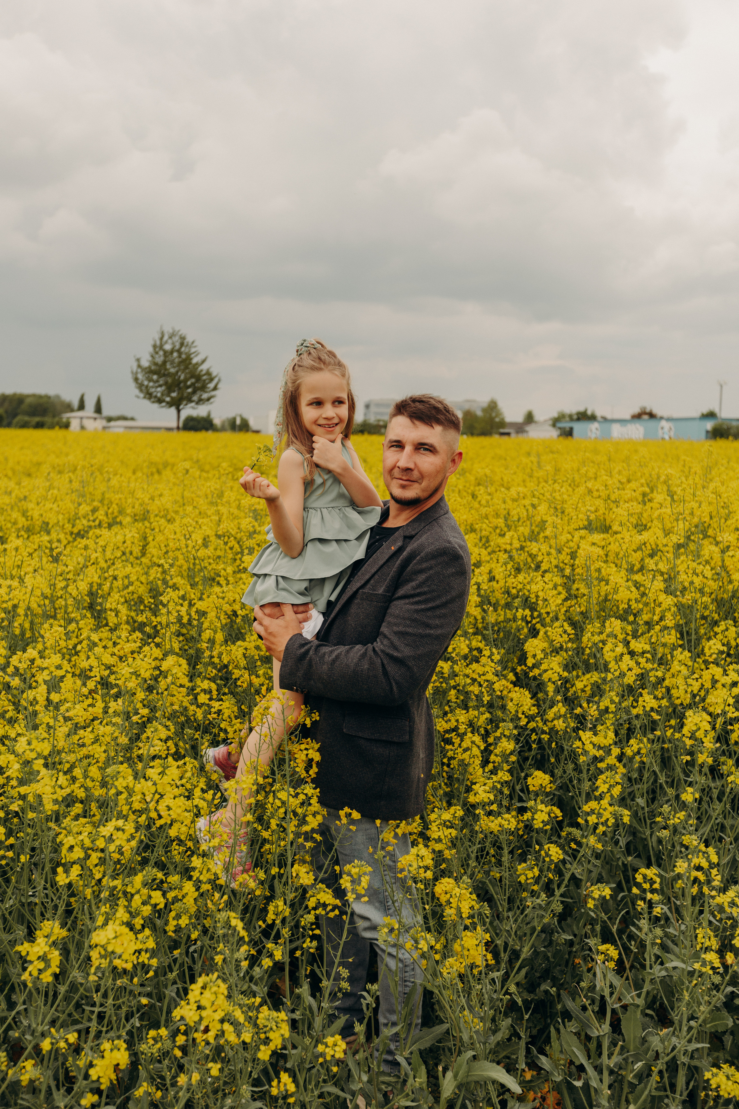 Рапсовое поле. Семейный и свадебный фотограф в Франкфурте на Майне Алина Браун