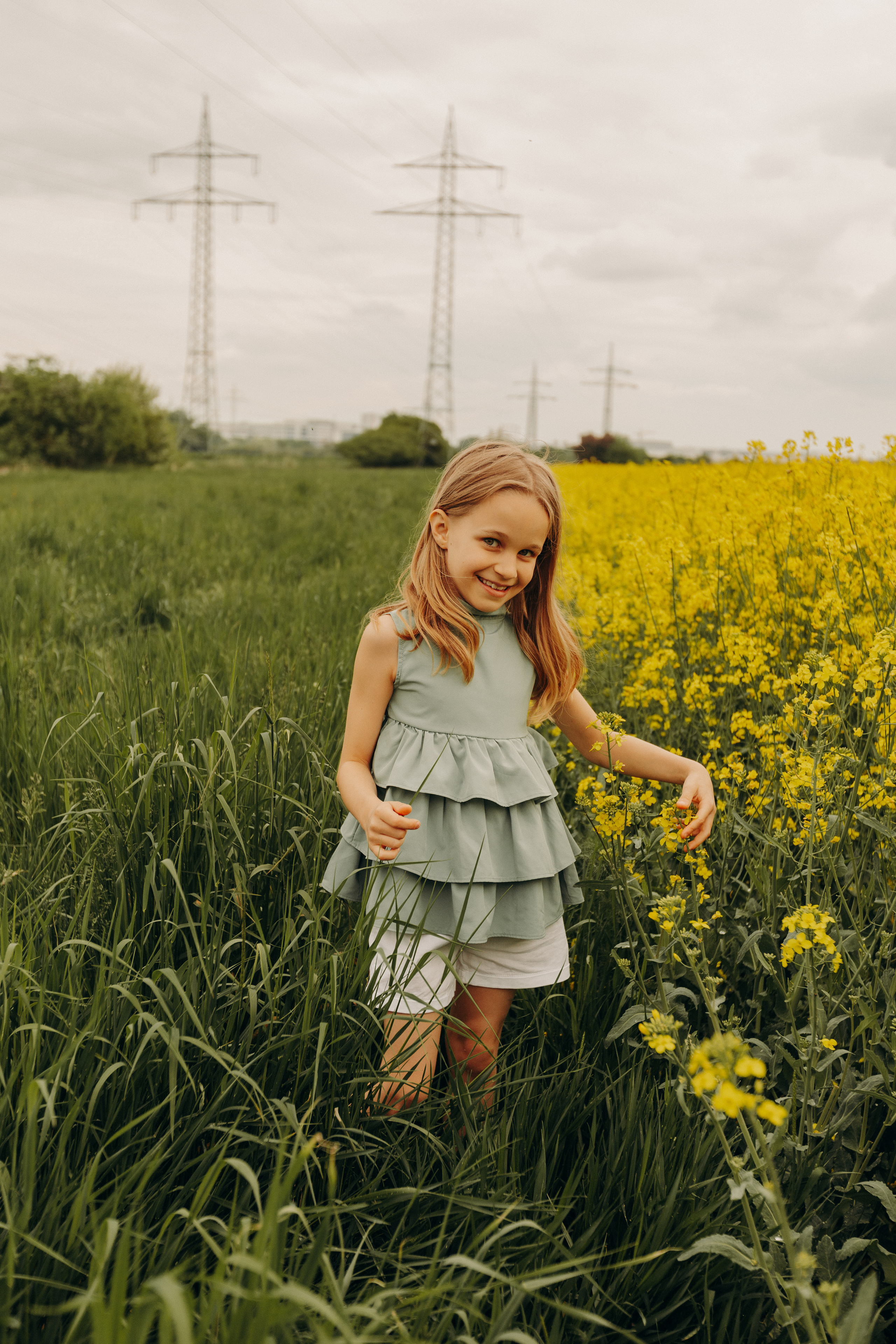 Рапсовое поле. Семейный и свадебный фотограф в Франкфурте на Майне Алина Браун