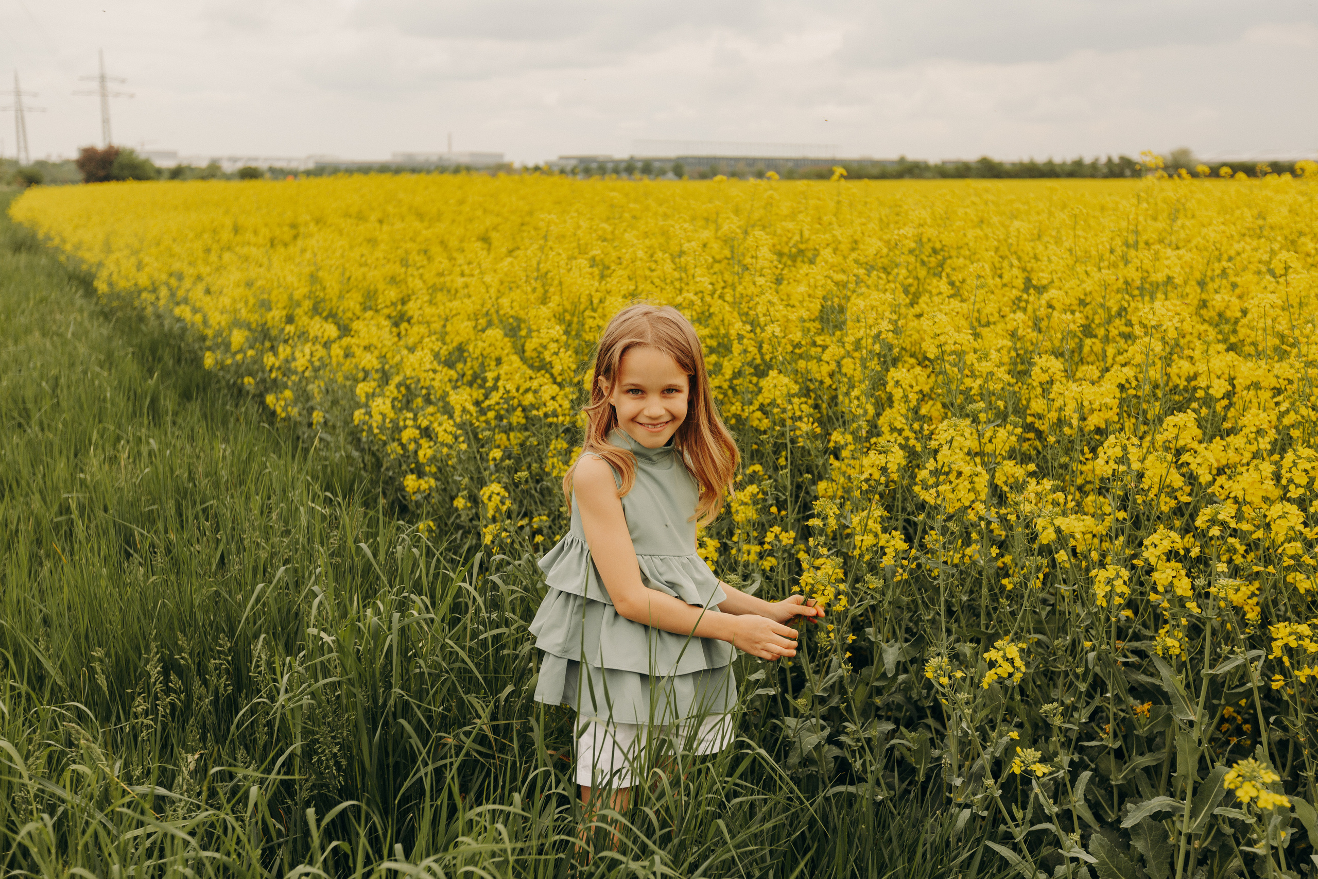 Рапсовое поле. Семейный и свадебный фотограф в Франкфурте на Майне Алина Браун