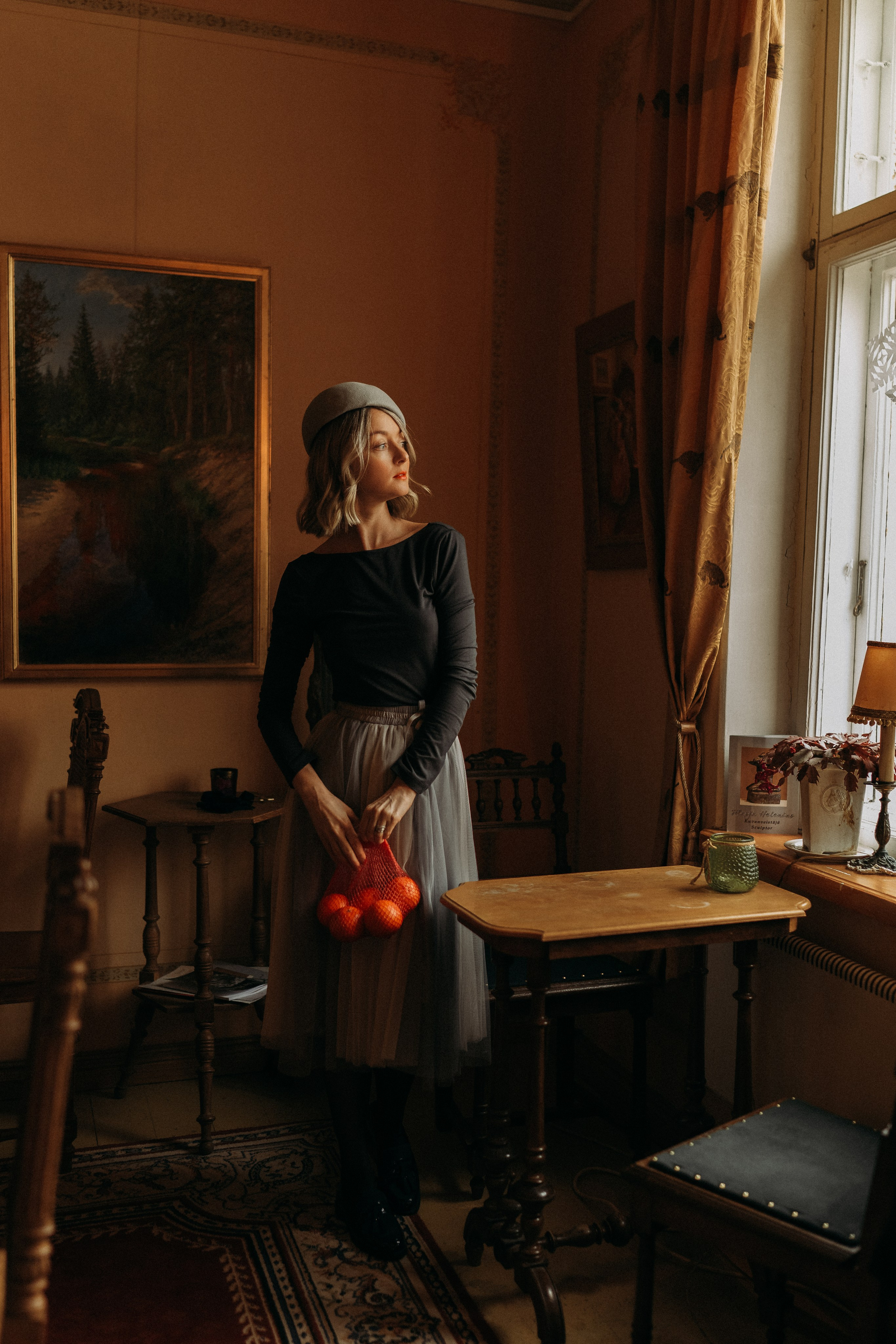 Woman phoshoot. Wedding and portrait photographer in Helsinki Vickan O