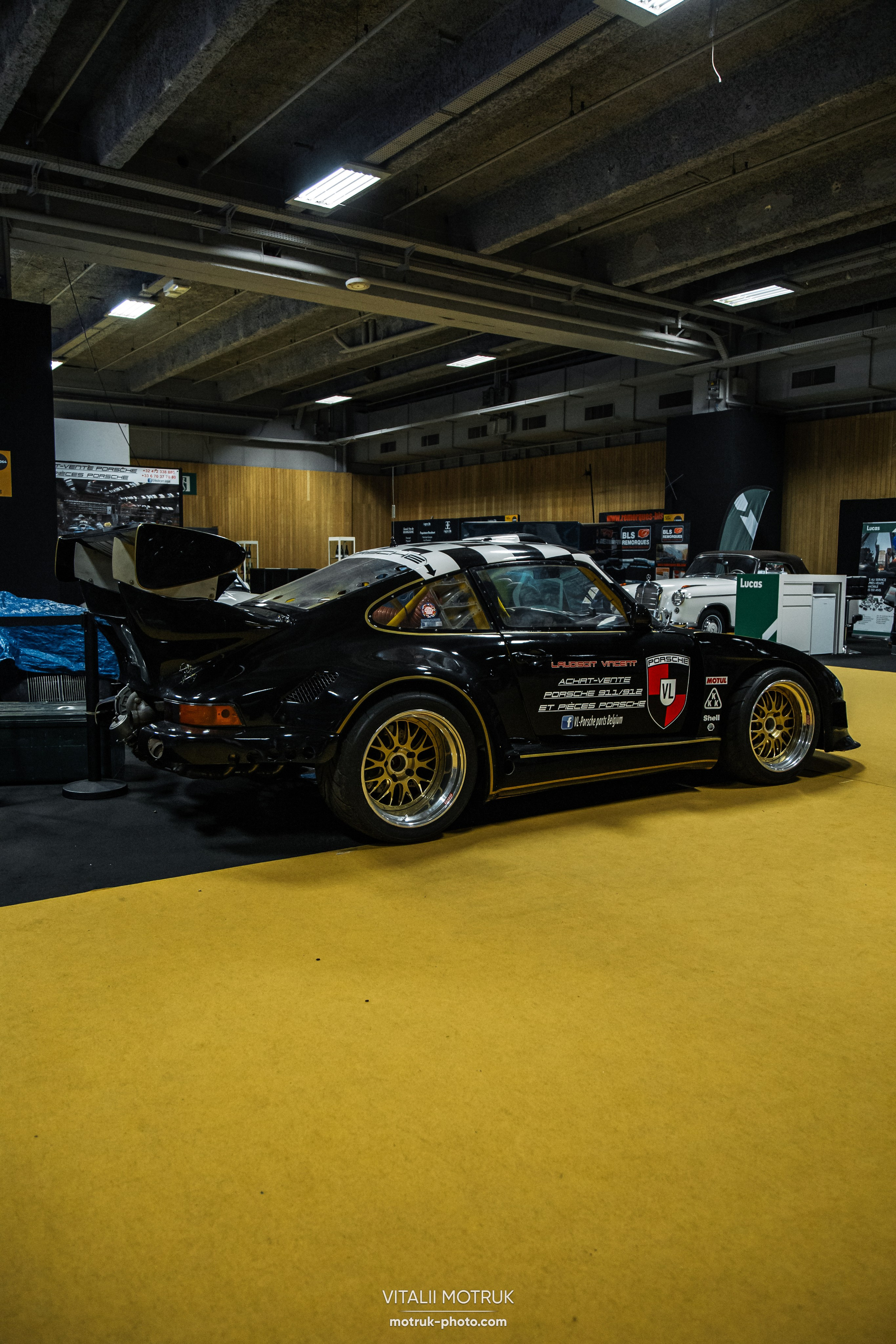 Retromobile 2023. Photographer in Paris — Vitalii Motruk