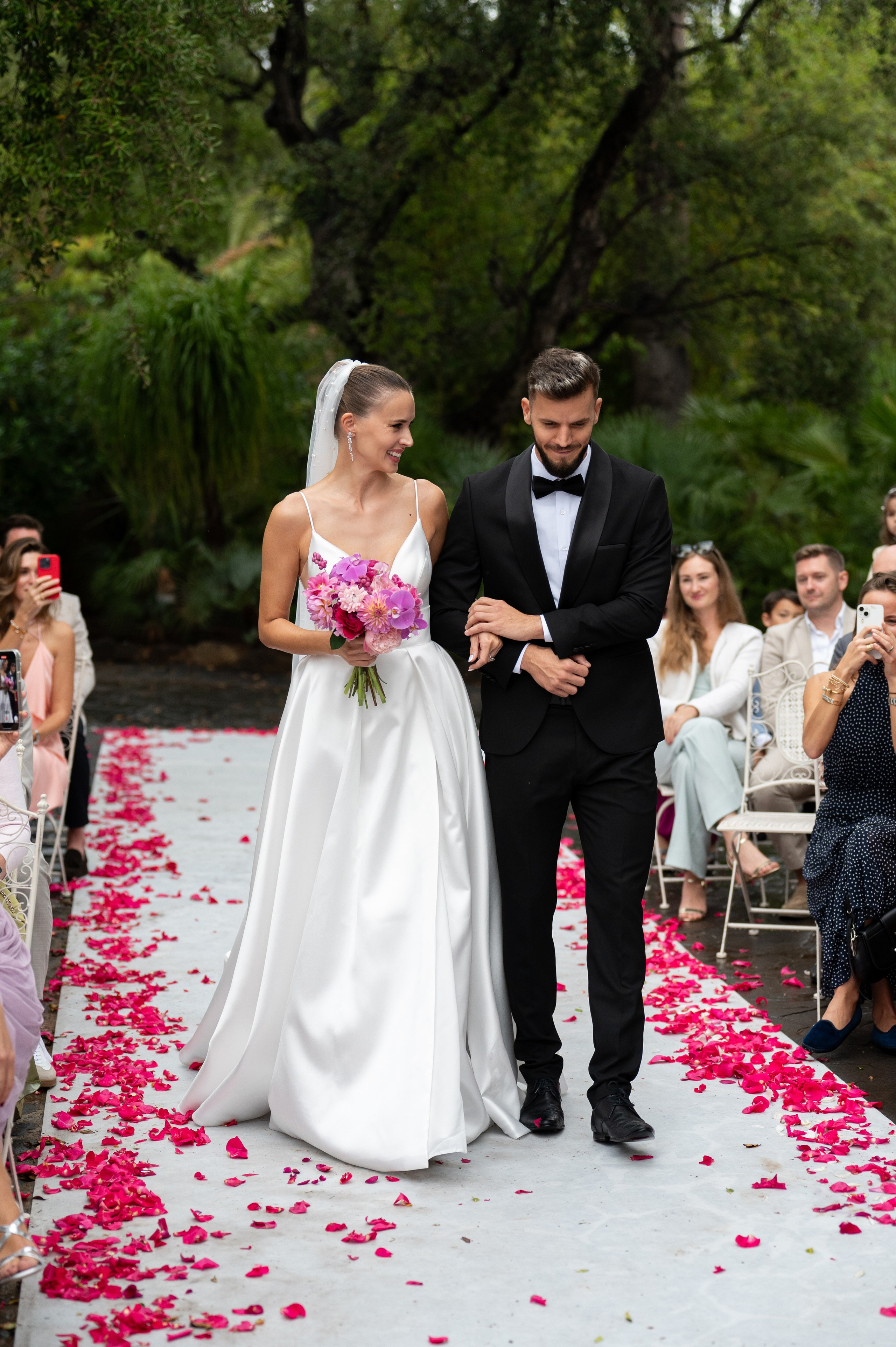Nico & Mira. Wedding photographer in Spain