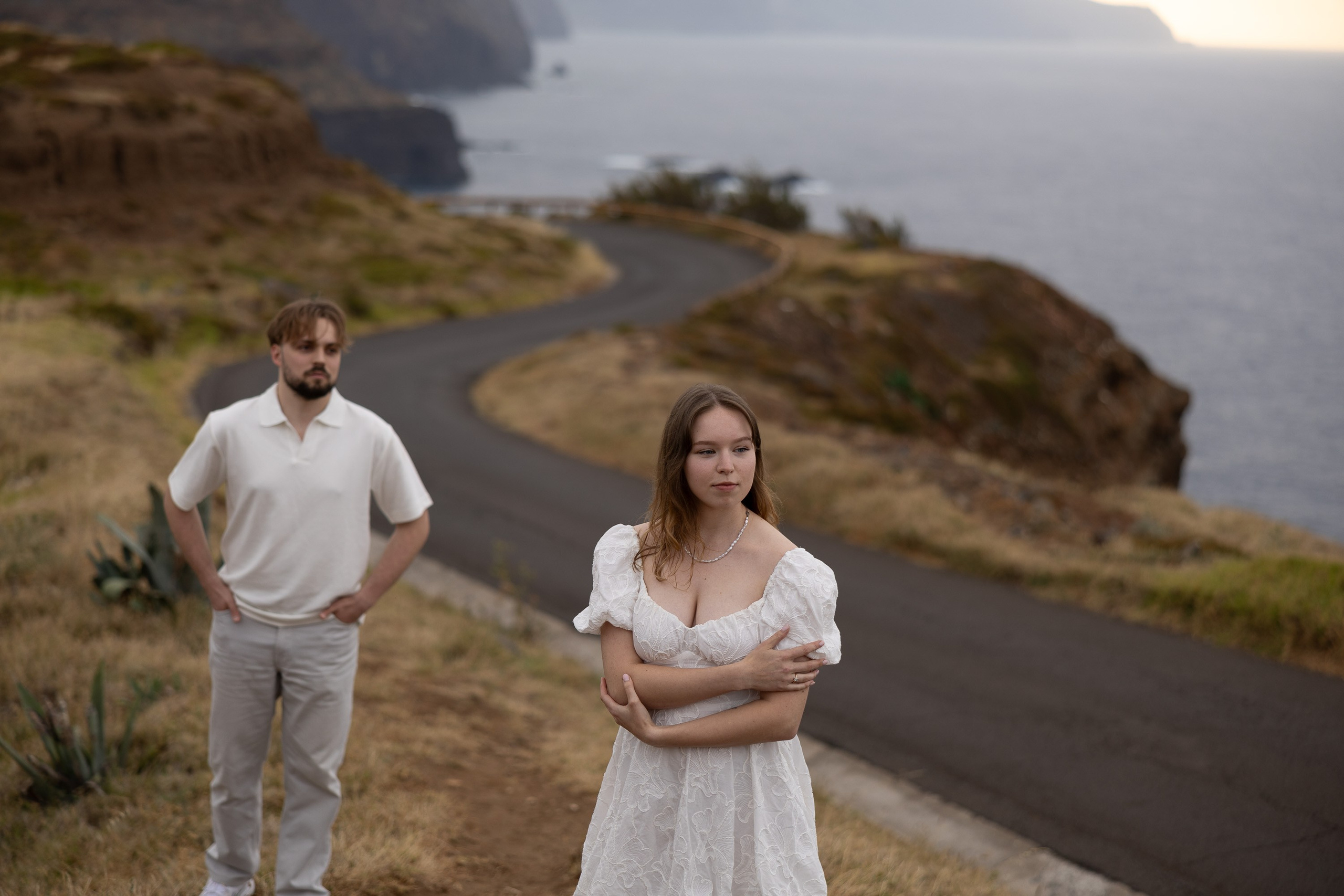 Surprise marriage proposal in São Lourenço, Madeira – romantic couple photography on dramatic coastal cliffs