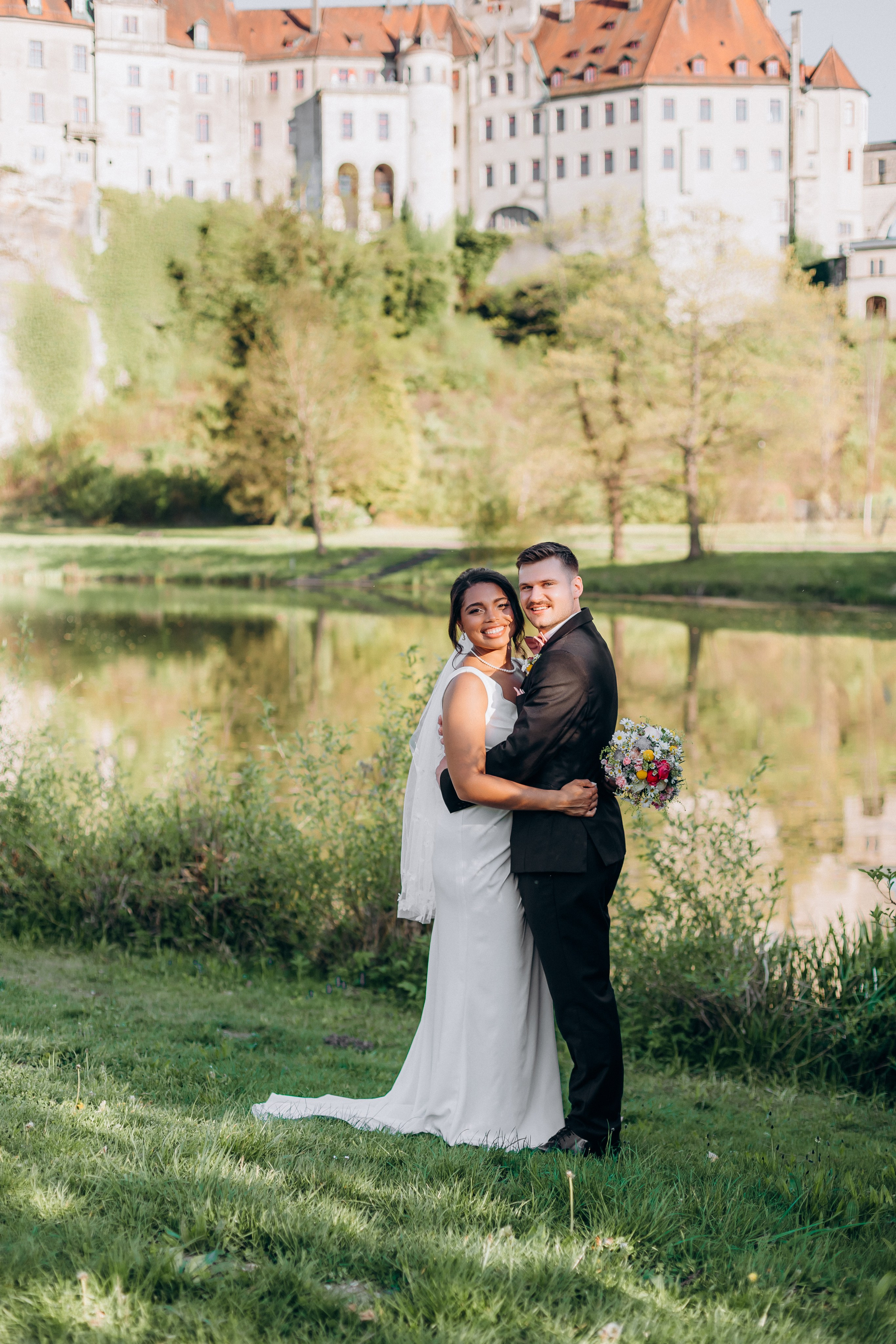 Ruben & Destiny. Wedding and Family Photograph