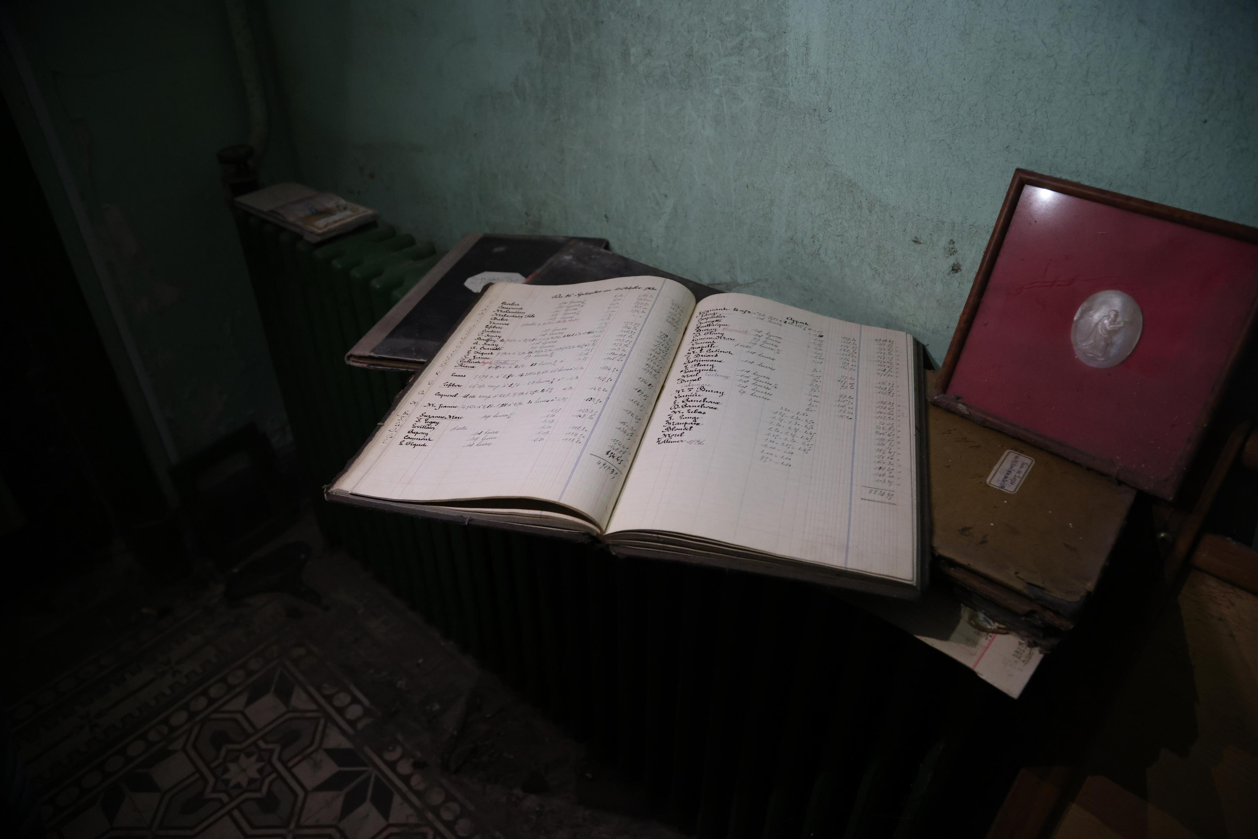 INTERIEUR. Natalia Bogdanovska. Films et photographie corporate en France