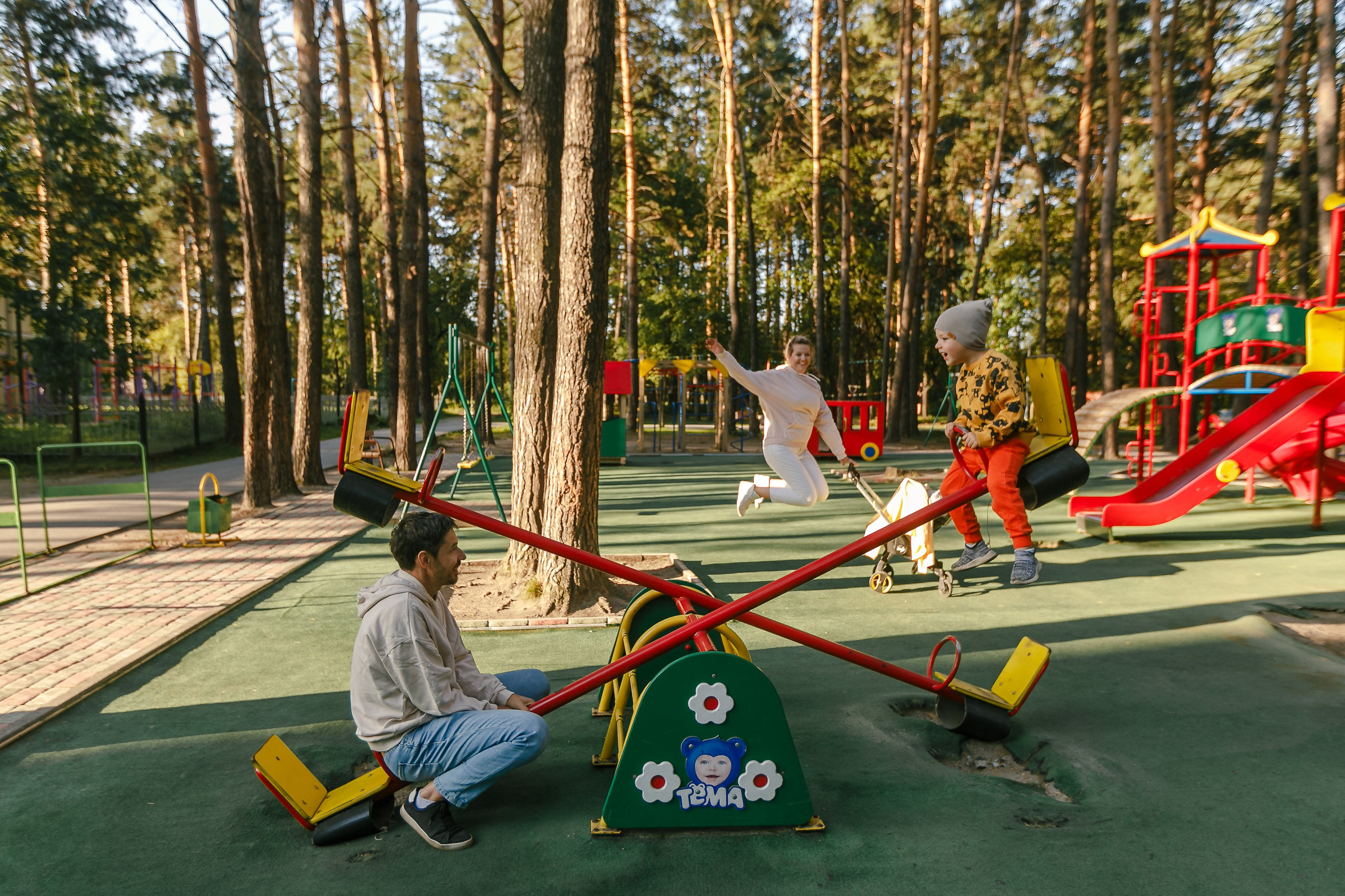 sesión de fotos familiares en el parque en Turia