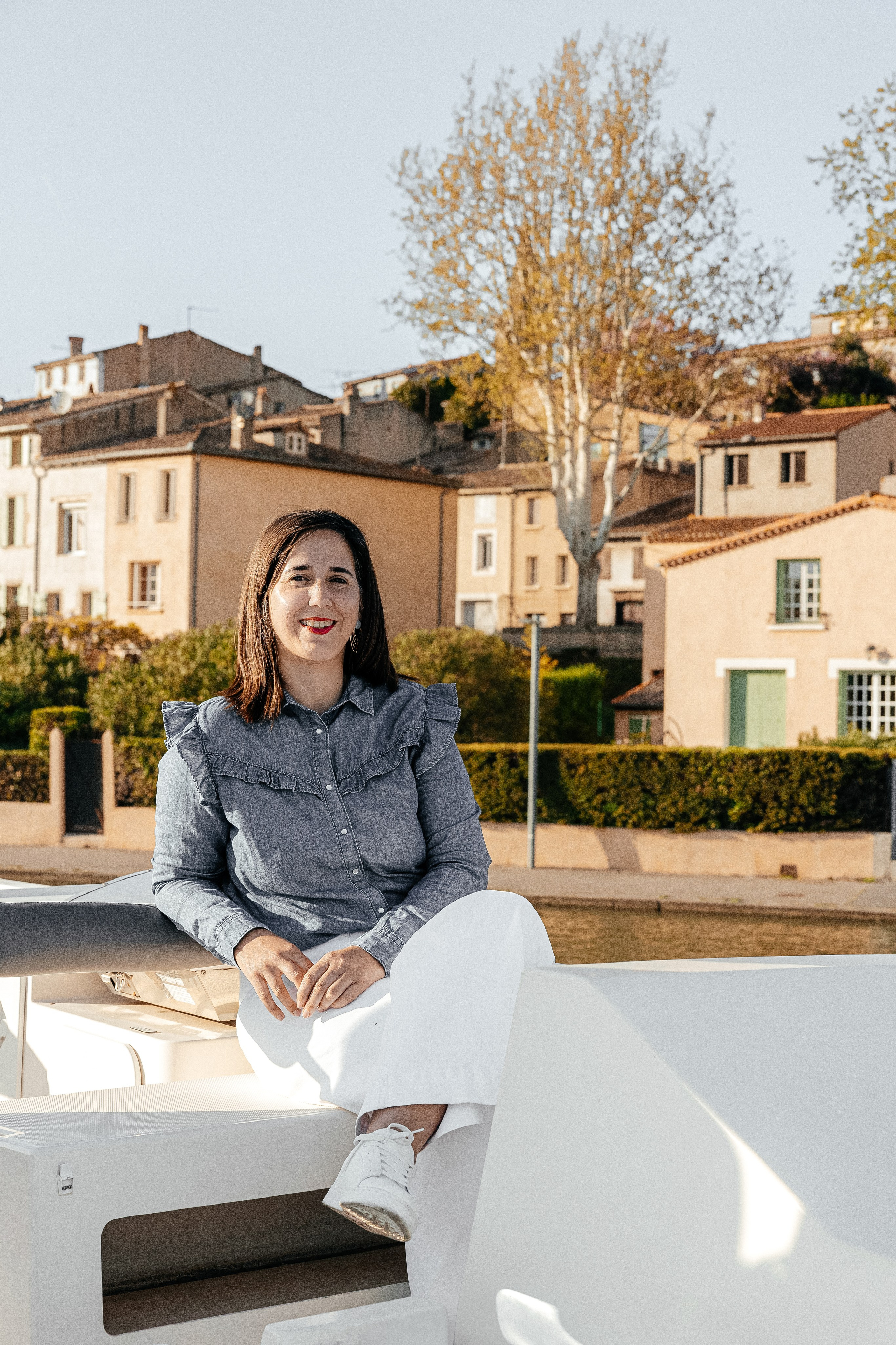 Photoshoot in the river port of Castelnaudary. Eugenie Smirnova — wedding, corporate and lifestyle photographer in Toulouse and Southwest France