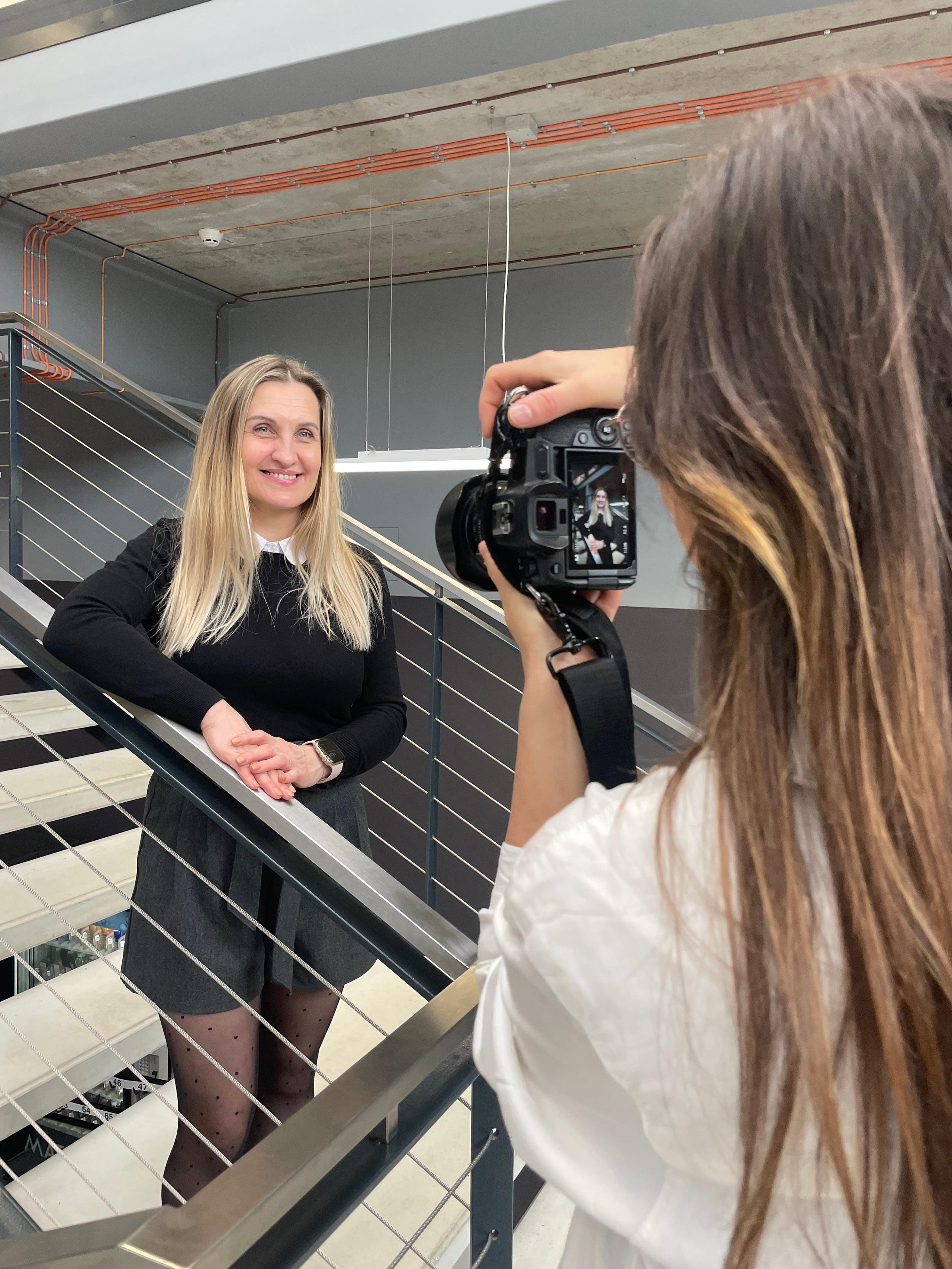 Cena a rezervace. Dana Lišková — Empatická fotografka | Introspektivní umělkyně | Neurodivergentní koučka| Zakladatelka Artepy.cz