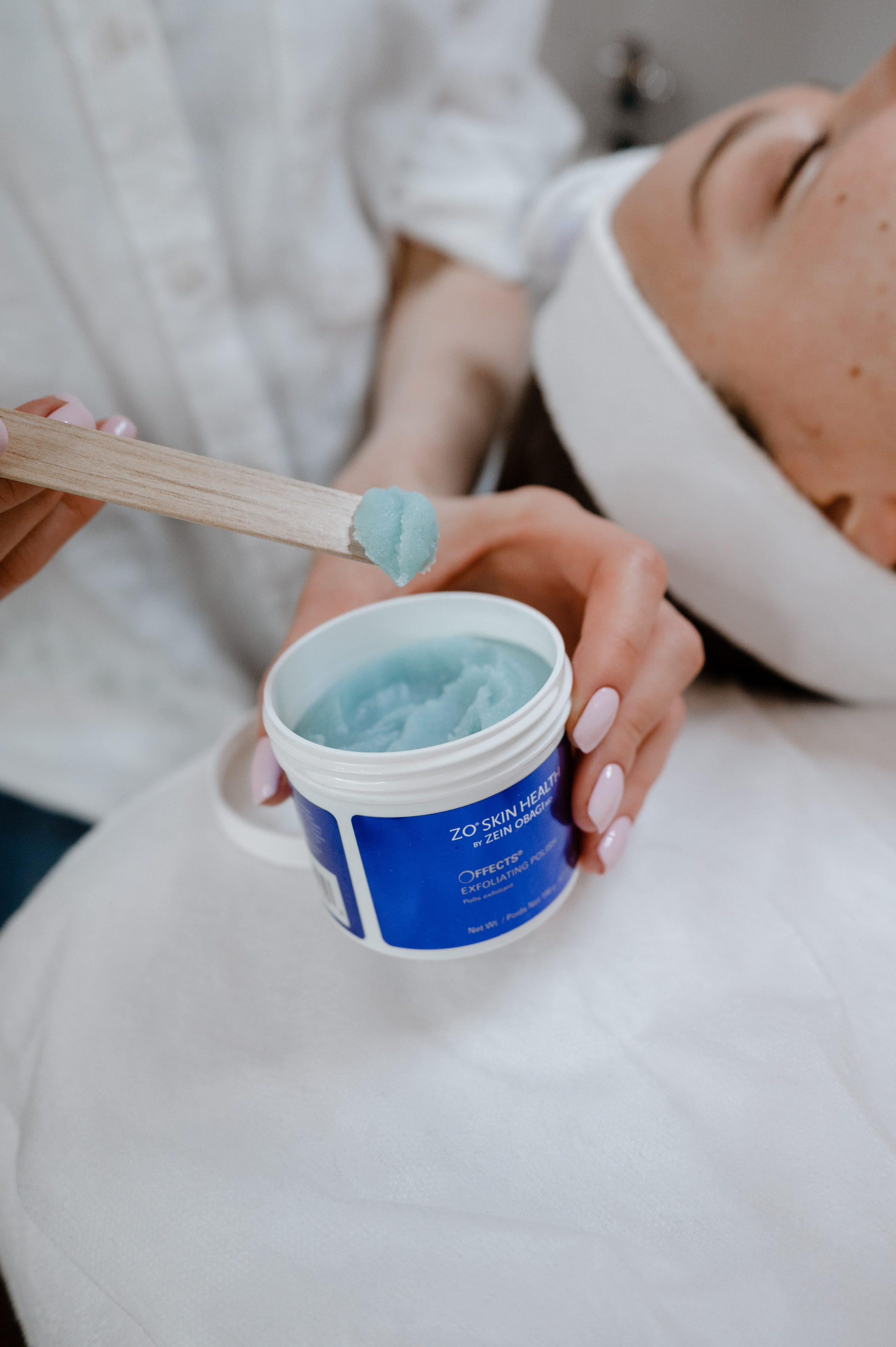 Astudio beauty studio in Prague. ANNA-MARIA PHOTO CONTENT CREATOR — photographer, aesthete, artist, and visual expert for Instagram in Prague