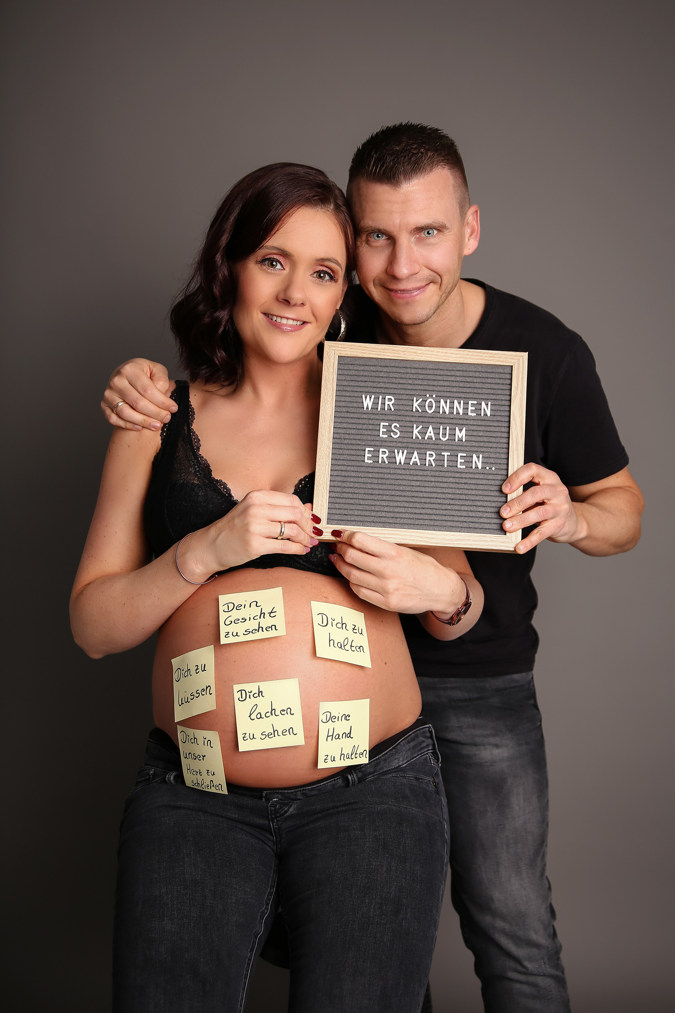 Babybauch. Neugeborenen, Kinder, Familie Fotografin Oberhausen NRW Marina Lykov