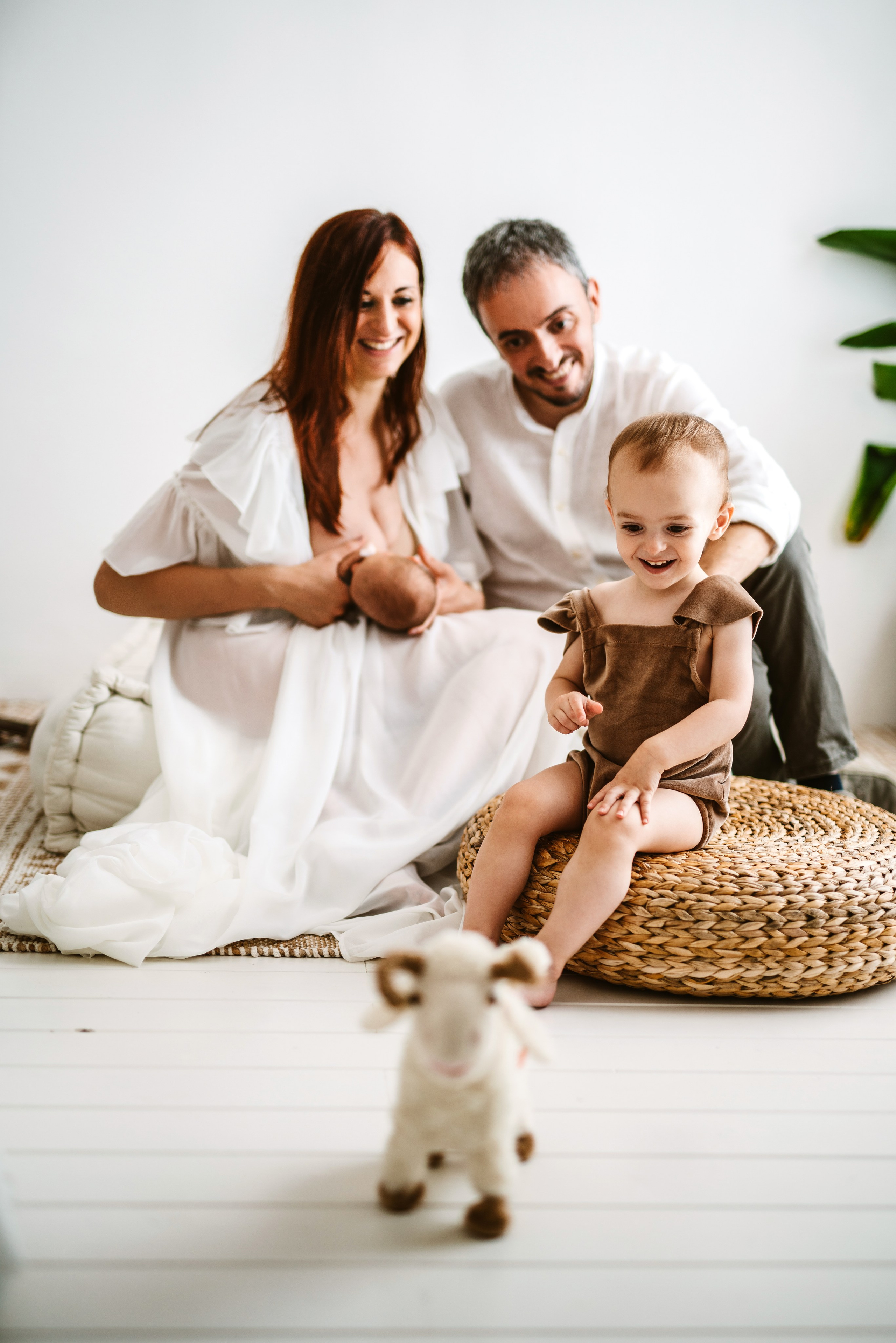 Newborn. Svitlana Miahka fotografa a Genova