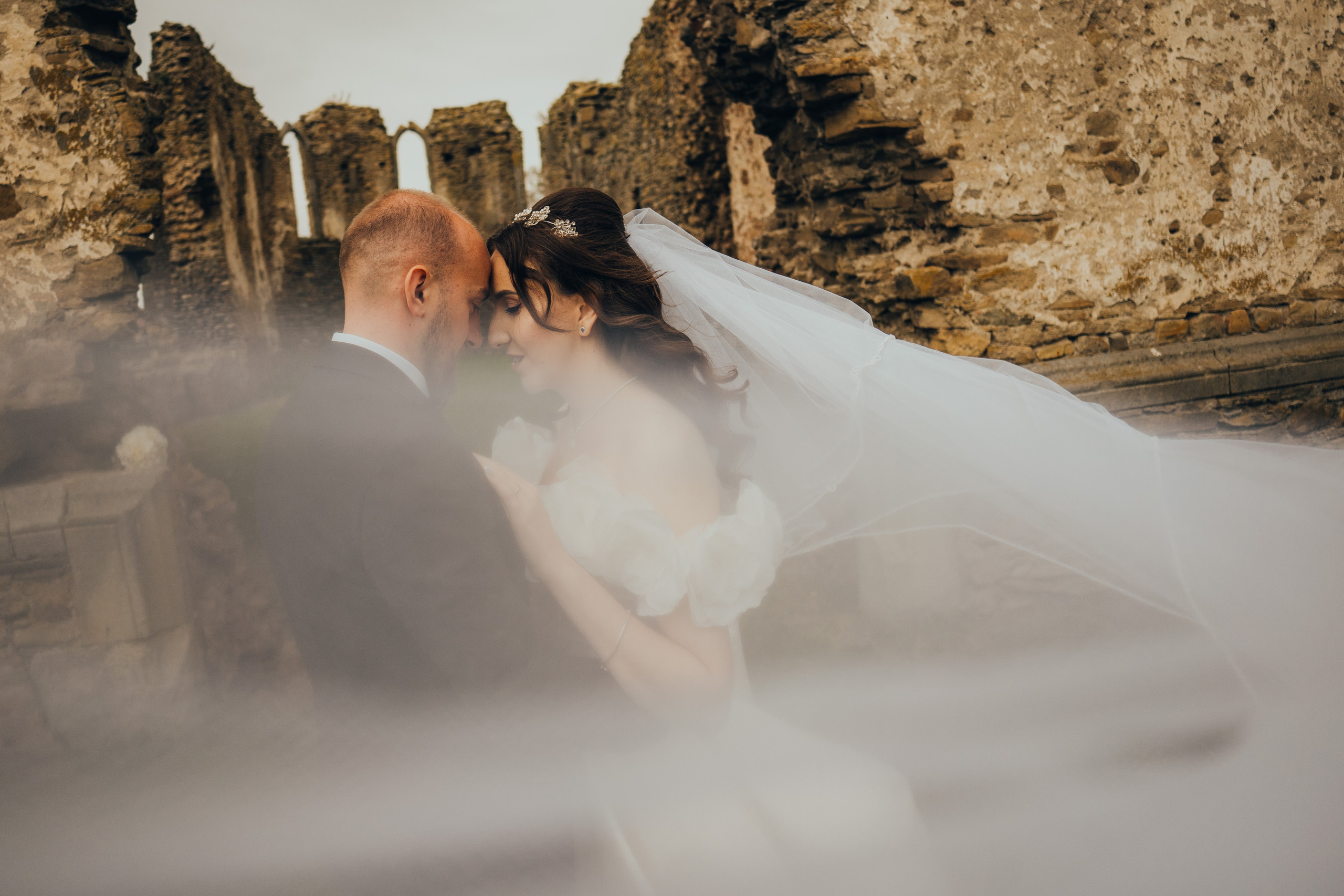 fotograf nuntăvideograf nuntă fotograf profesionist nuntă  videografie nuntăservicii foto video nuntă foto video nuntă preț pachet foto video nuntă fotograf și videograf nuntă Suceava