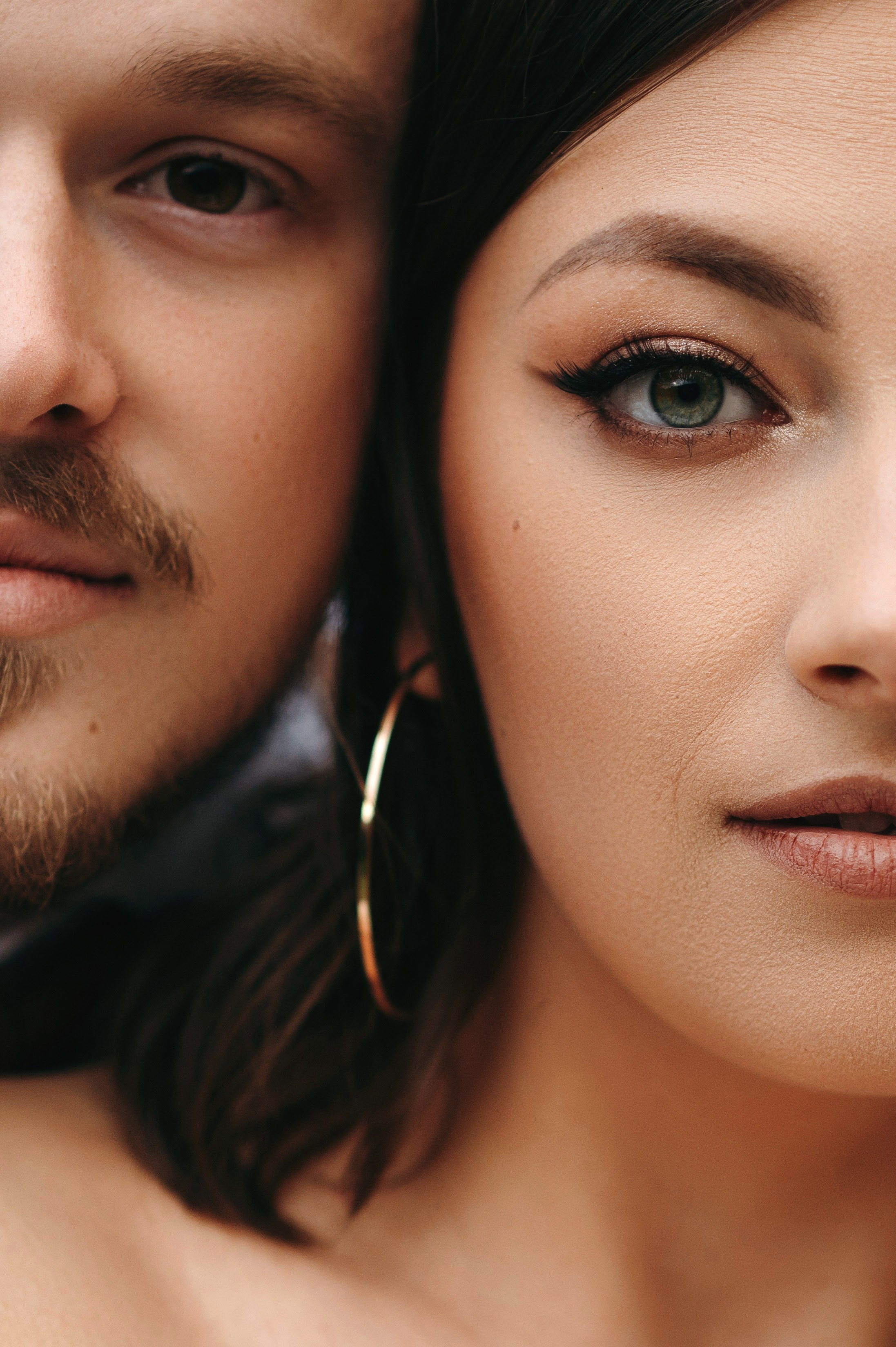 Hochzeitsfotoshooting in den Bergen | Natürliche & Romantische Hochzeitsbilder