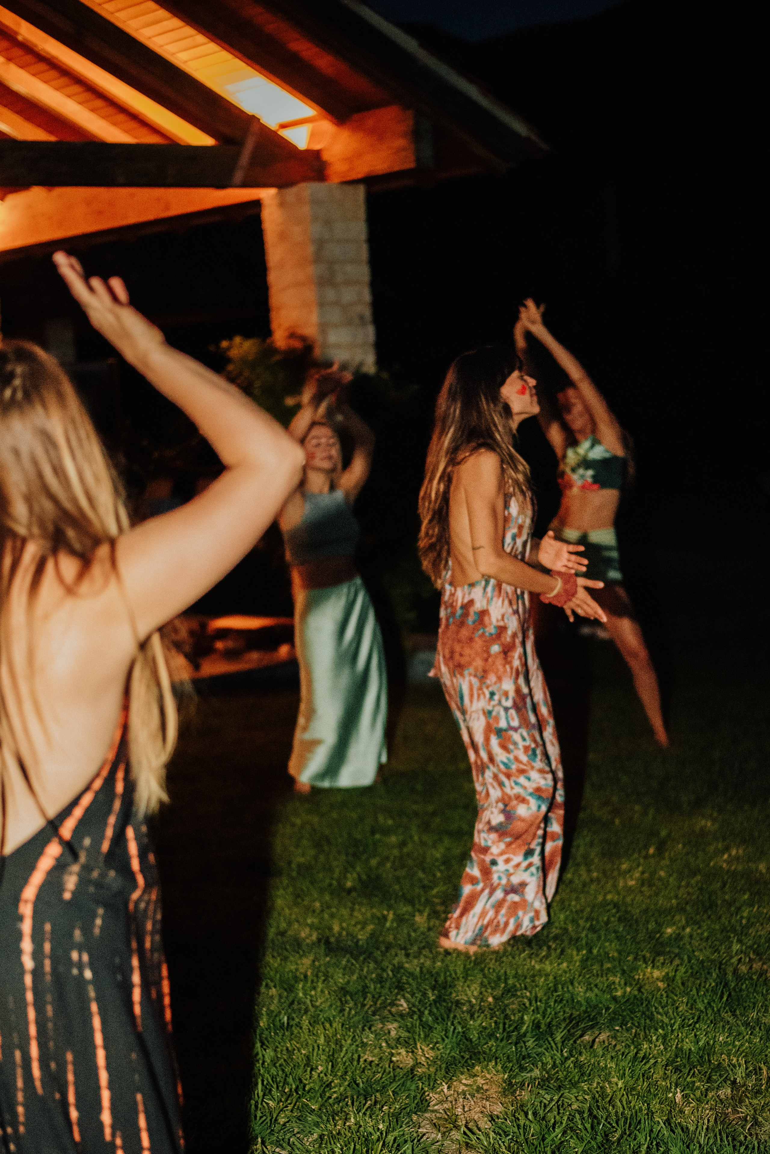 YOGA RETREAT PORTUGAL. Lifestyle, wedding and family photographer