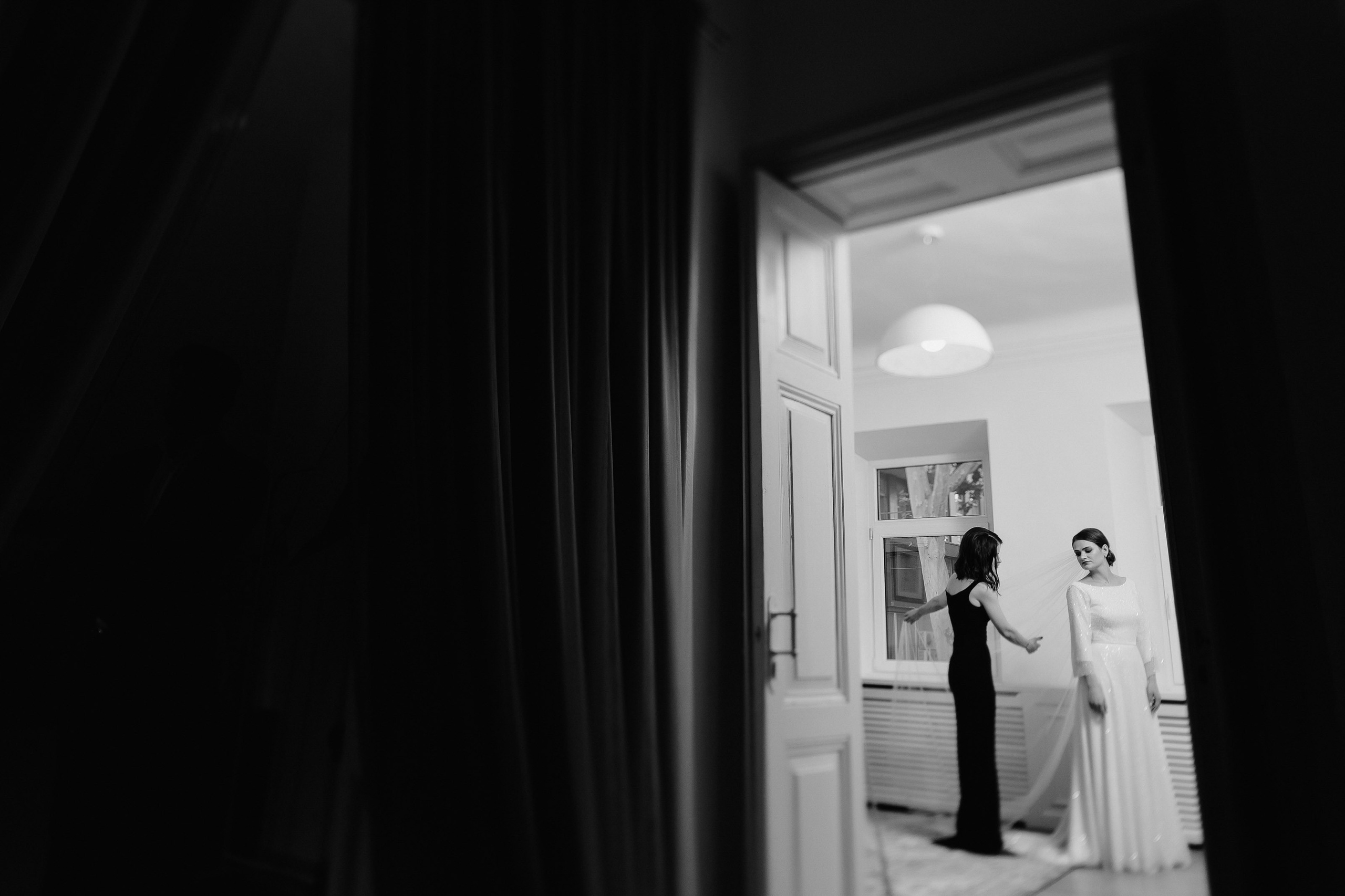 Dragoste pe buze. Servicii Foto Video în Chișinău și Europa ID-Brothers