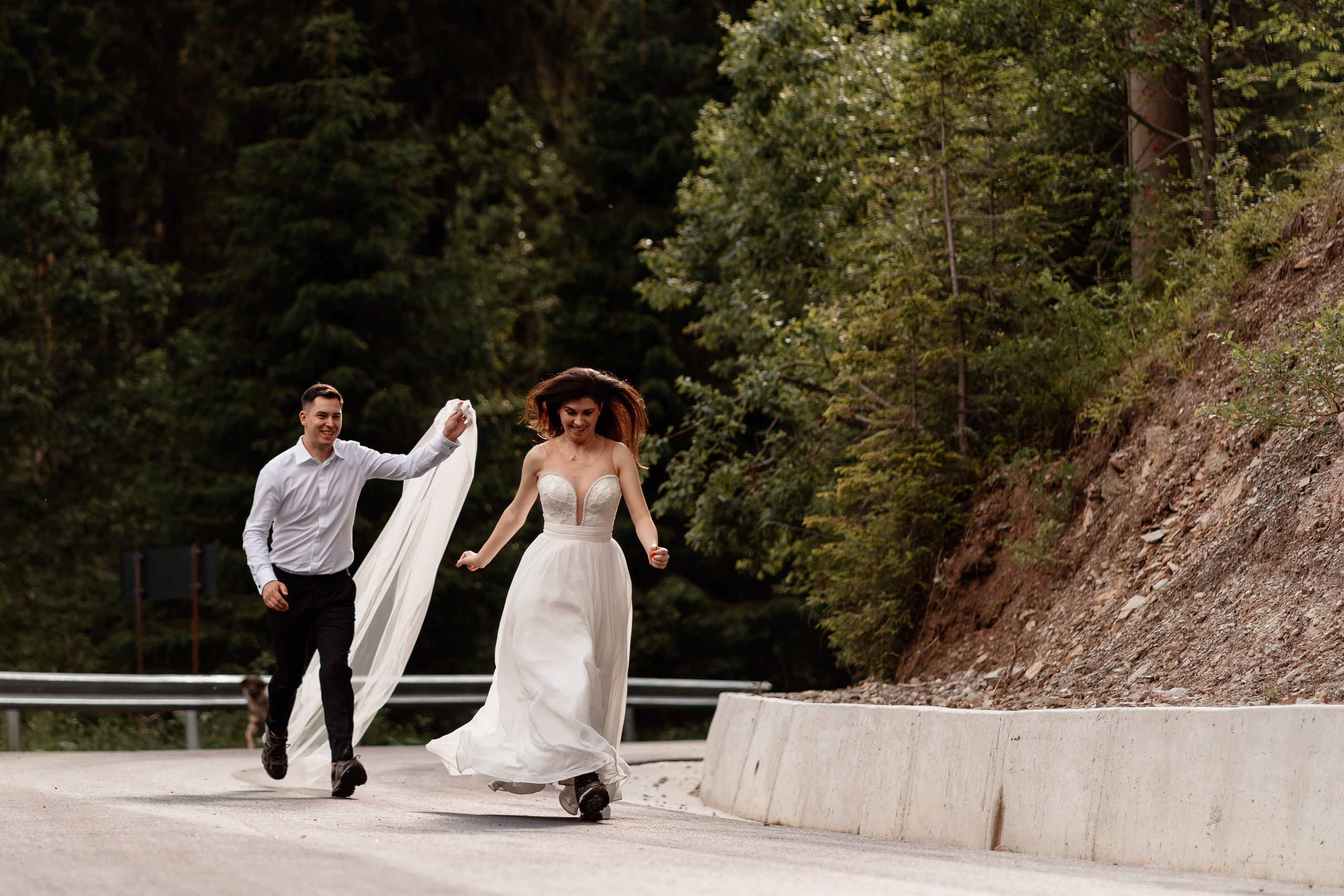 Trash the Dress la Lacul Bolboci  | Mihai Popa Fotograf. Fotograf Nuntă & Botez București - Mihai Popa | Dincolo de oameni, imortalizez emoții!