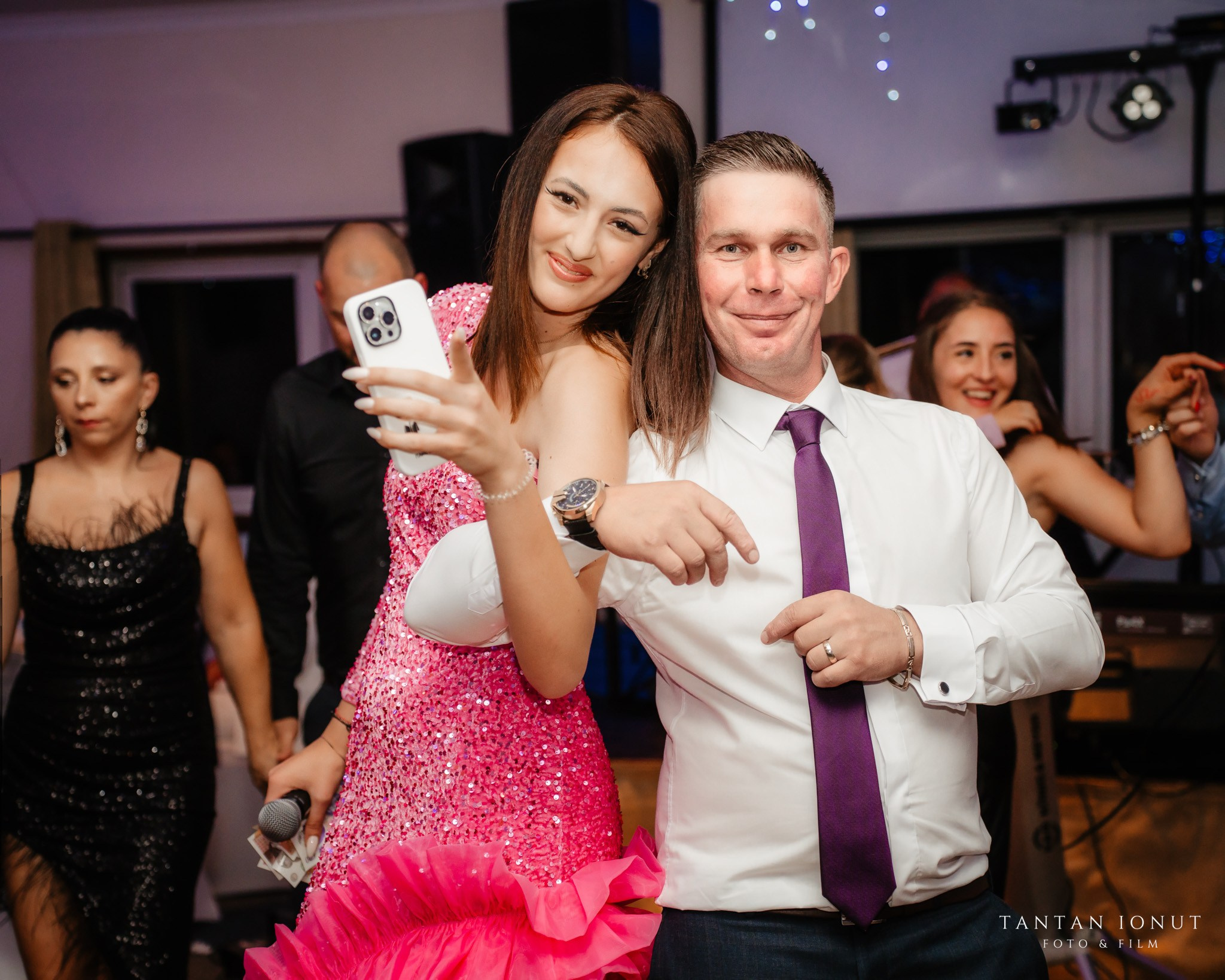 Fotograf roman in anglia, nunta in bridgwater, nunta in bristol, foto-video in uk, tantanionut, fotograf in uk, bogdan durus. TANTAN IONUT FOTO & FILM