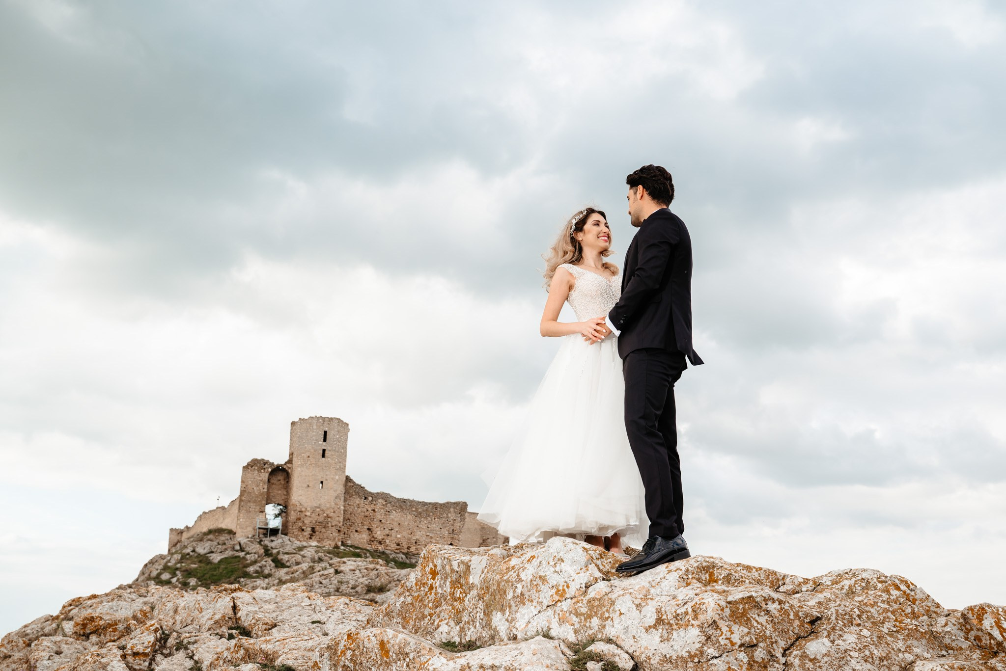 Alexandra & Robert. Www.besttalesstudio.com