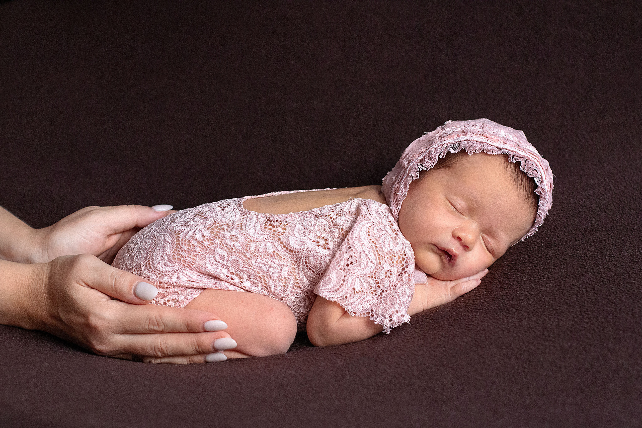 Newborn классическая. Детский и семейный фотограф в г. Бельцы