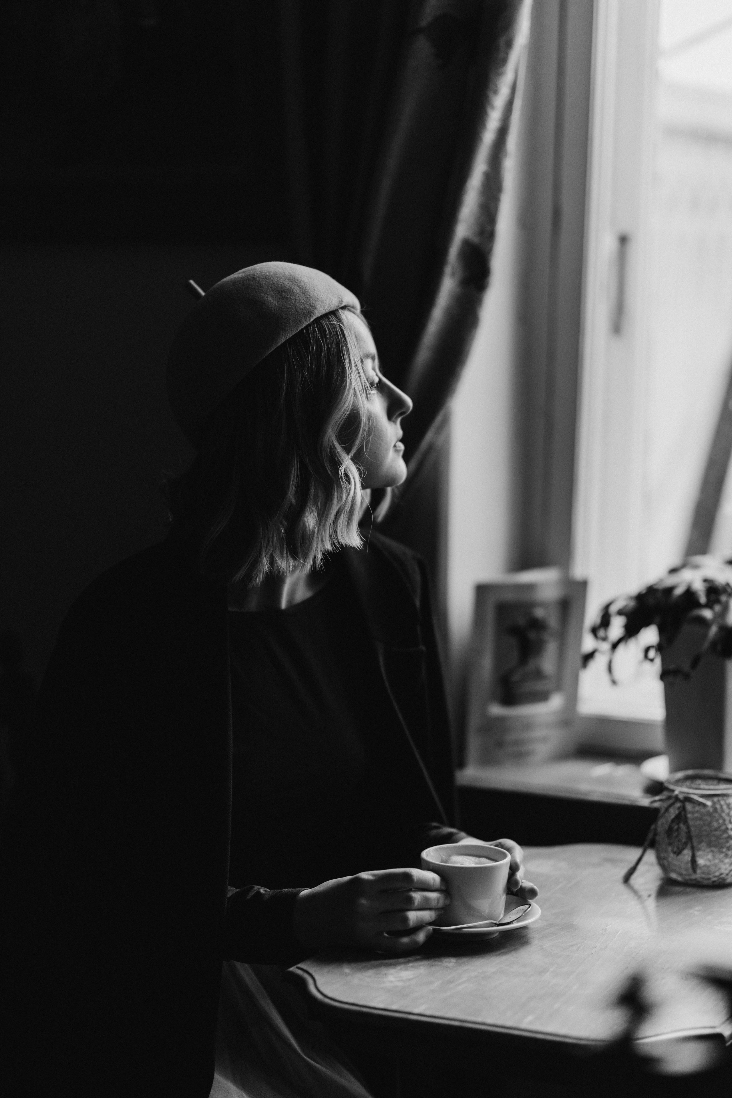 Woman phoshoot. Wedding and portrait photographer in Helsinki Vickan O