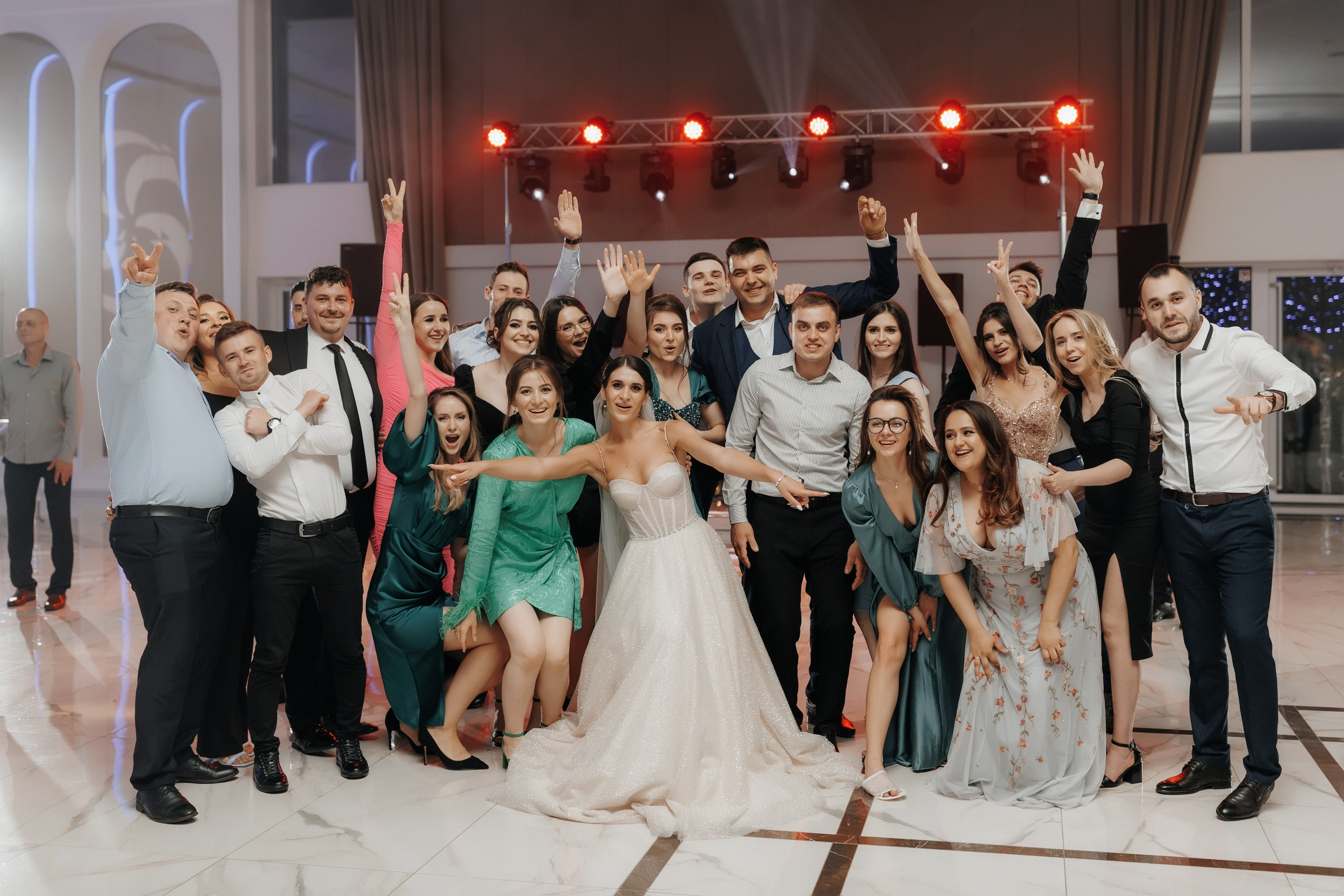 Alături de tine sunt o stea. Servicii Foto Video în Chișinău și Europa ID-Brothers