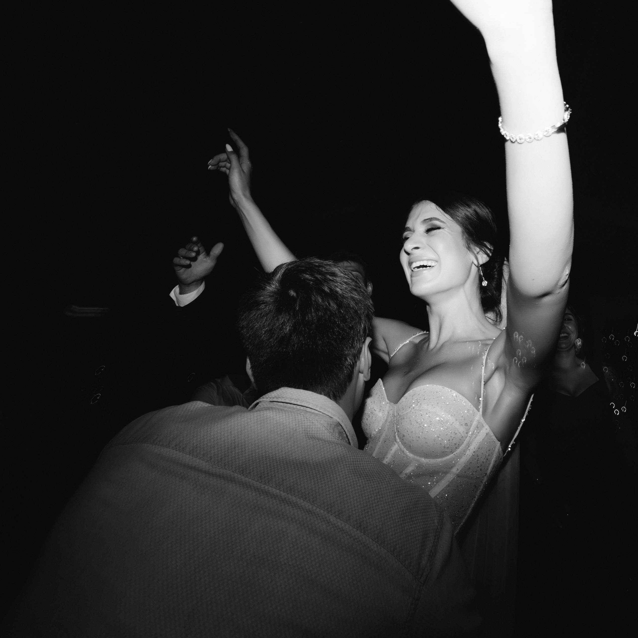 Alături de tine sunt o stea. Servicii Foto Video în Chișinău și Europa ID-Brothers