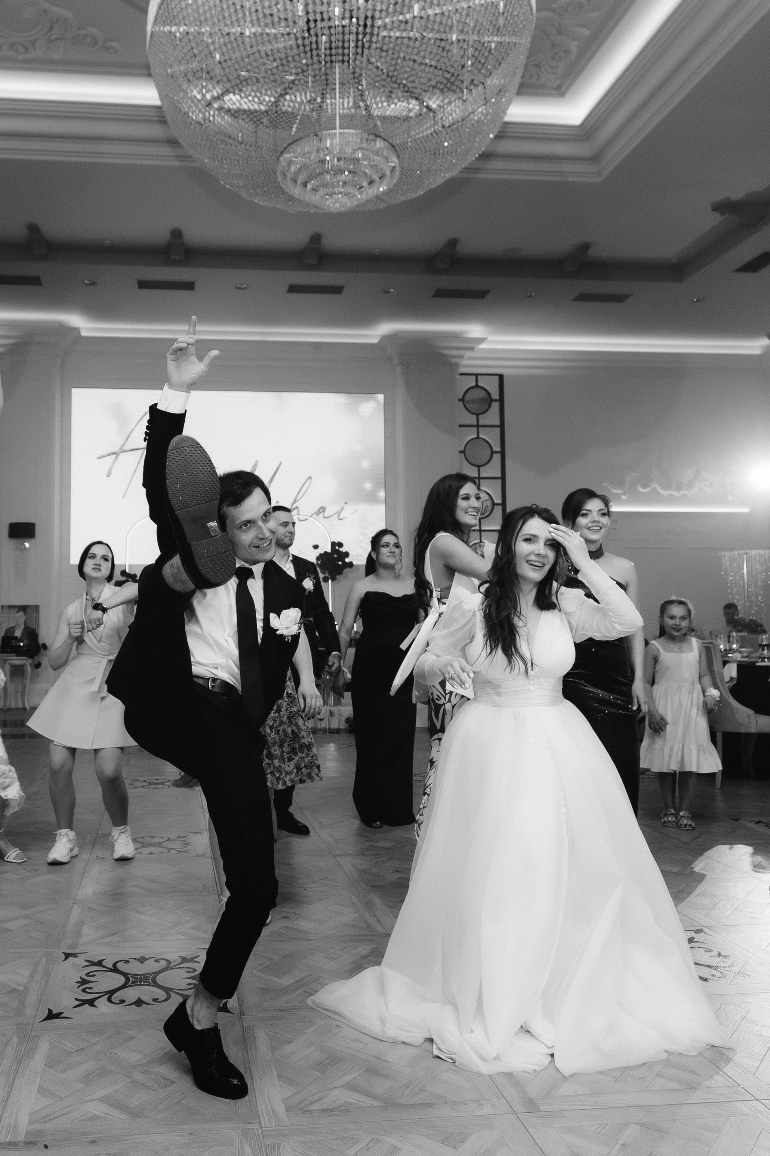 2 4ever. Servicii Foto Video în Chișinău și Europa ID-Brothers