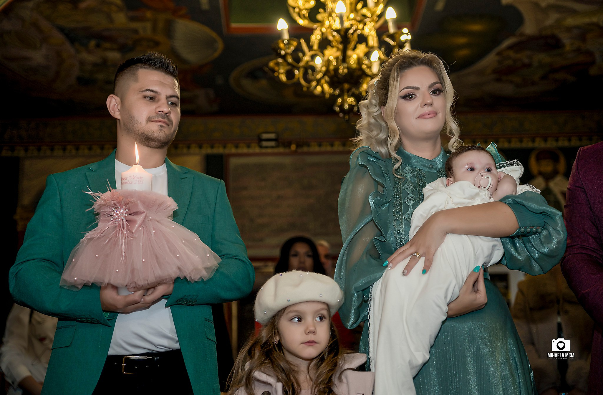 Fotograf botez Constanta, Servicii foto video botez. MCM Happy Studio – Fotograf & Videograf Evenimente | Nuntă & Botez