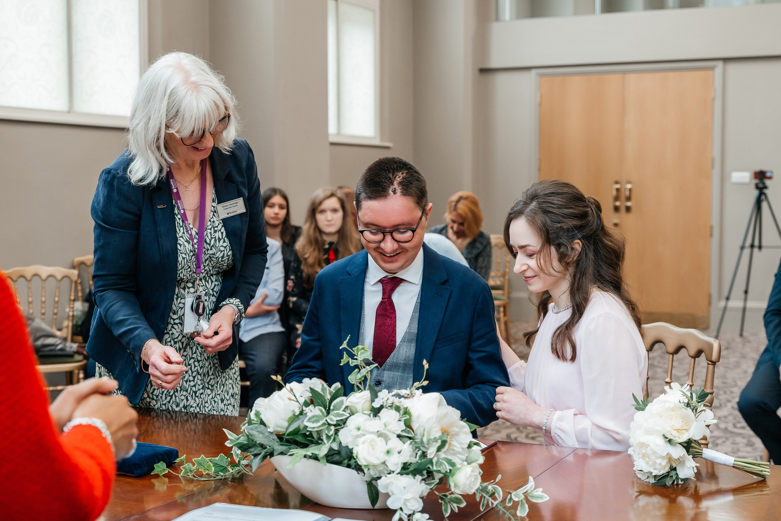 Reading Town Hall, Reading Town Hall civil ceremony, small wedding at Reading Town Hall, wedding at Reading, wedding at Reading, civil ceremony at Reading, small civil ceremony Reading Town Hall