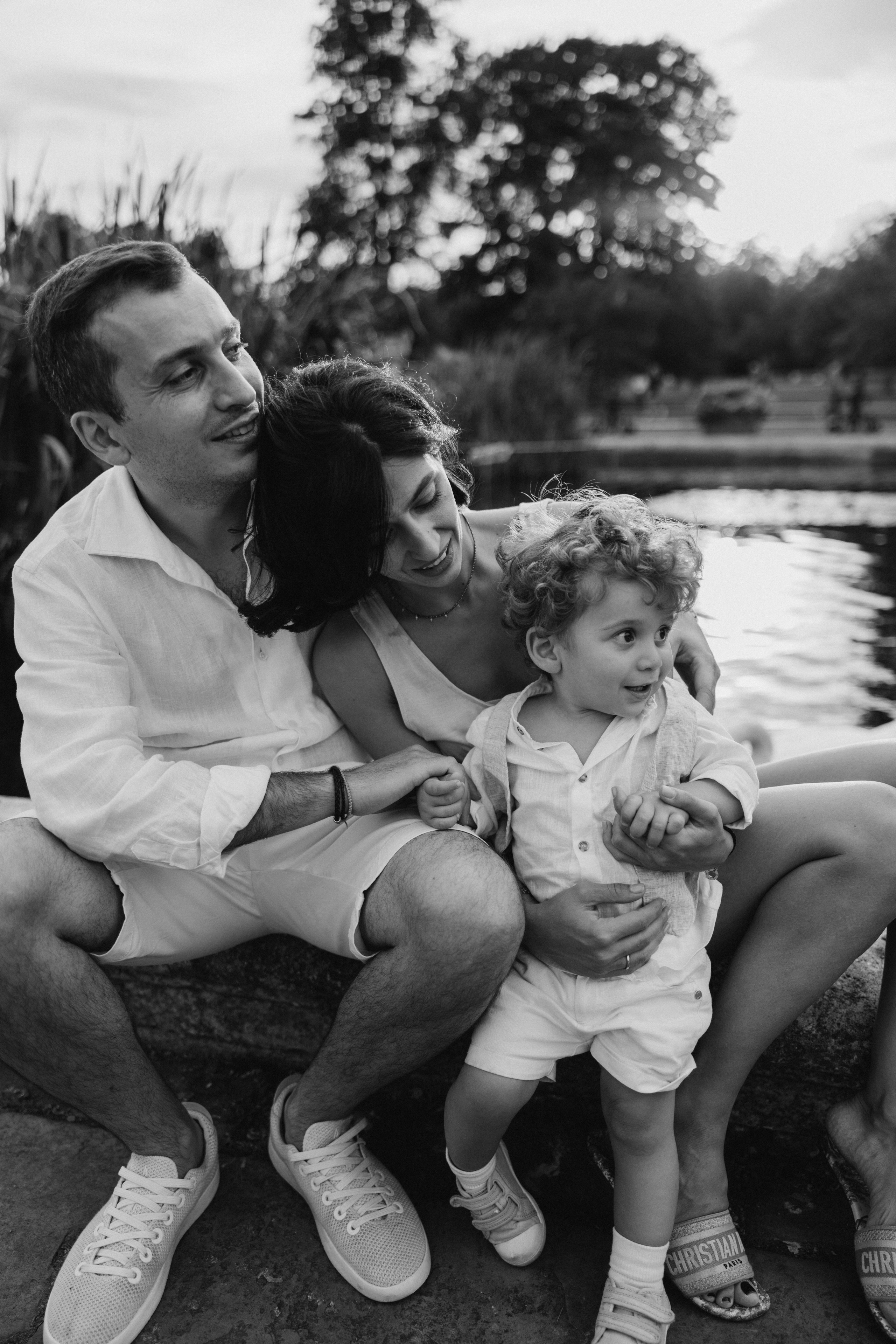 Valerik with parents (Hyde park). Anastasia Klink, Photographer in London