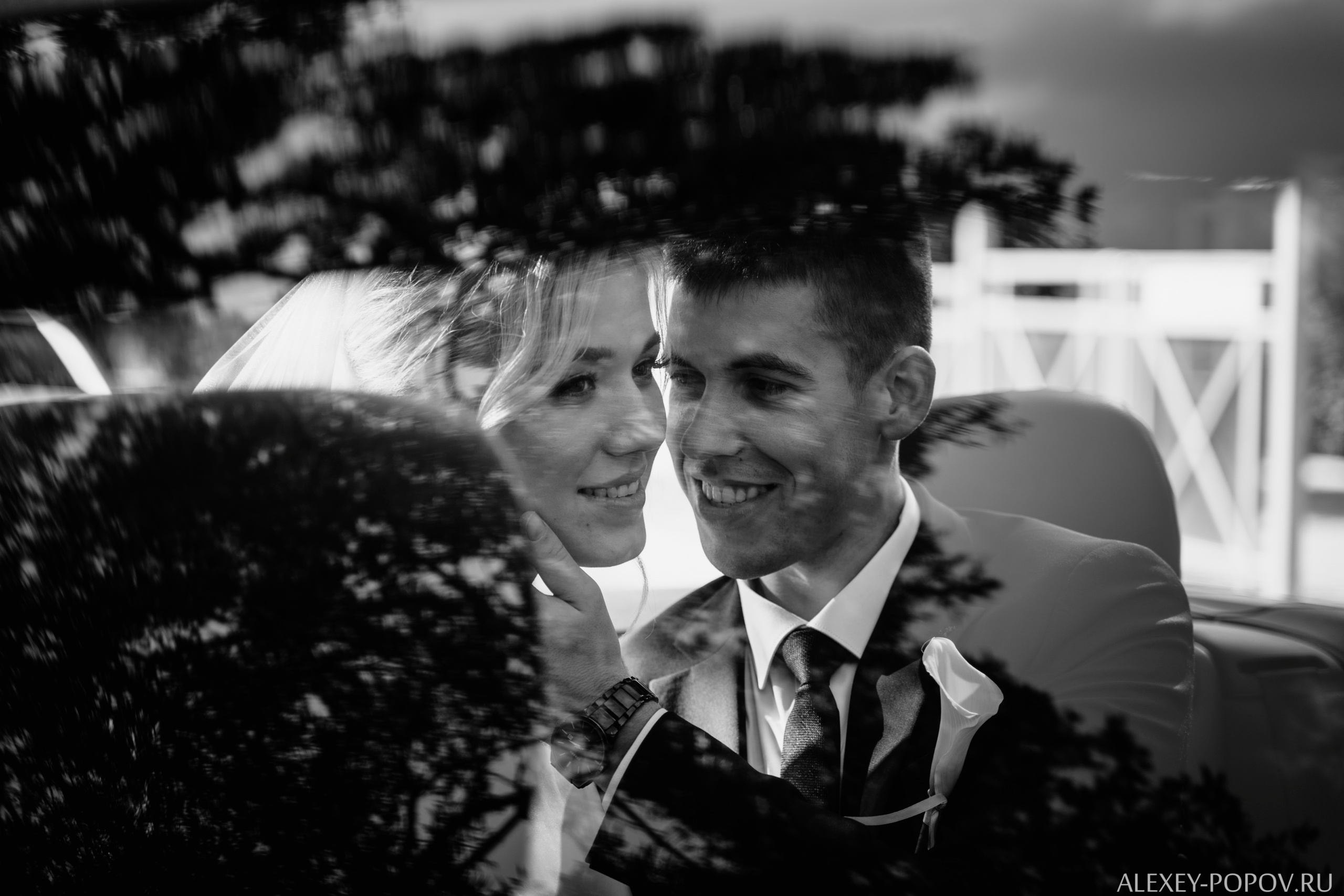 Going to the sea. Wedding photograper — Alex Popov photography Germany, Switzerland, Italy, France. Based in Stuttgart