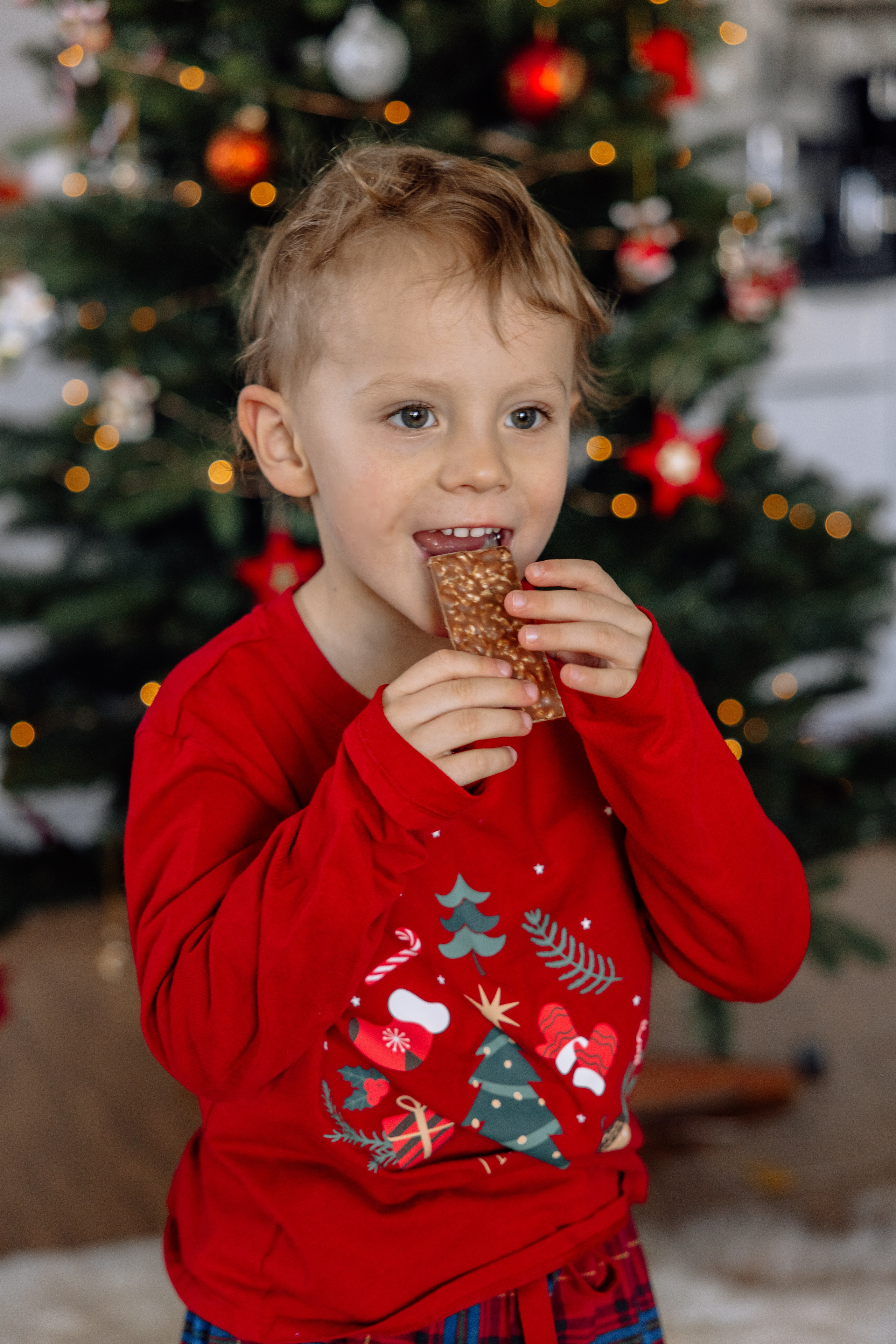 Weihnachten Zuhause mit Kindern. Hochzeitsfotograf München Taufe Familienfotograf Tanja Mauke