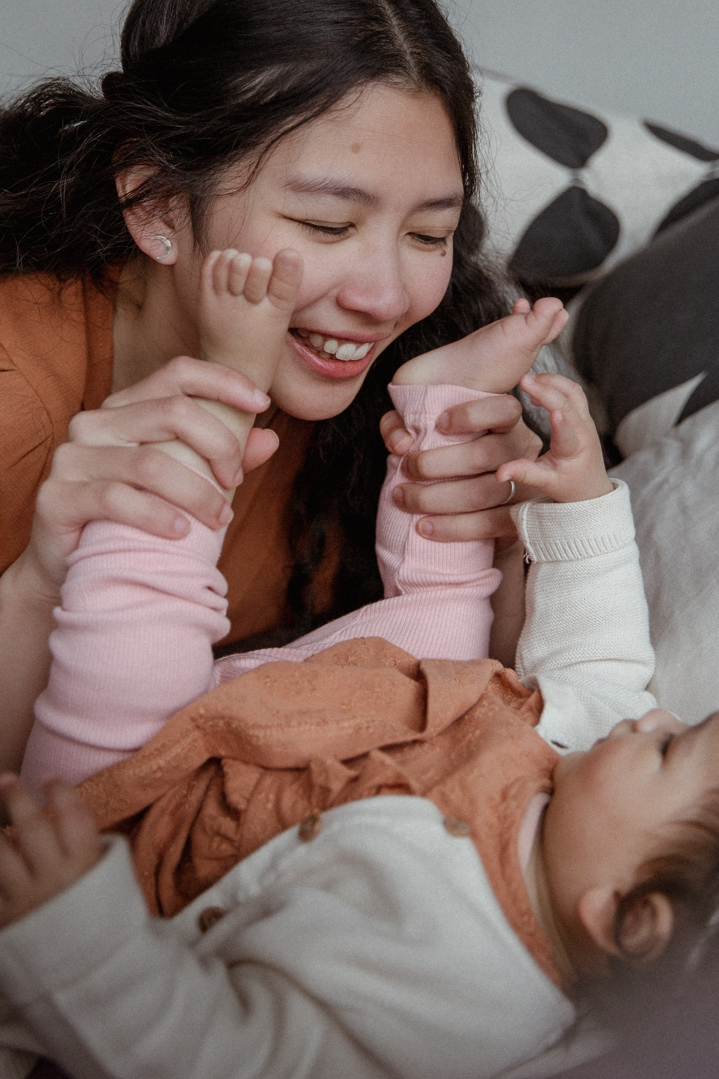 Family photosession at home. True self