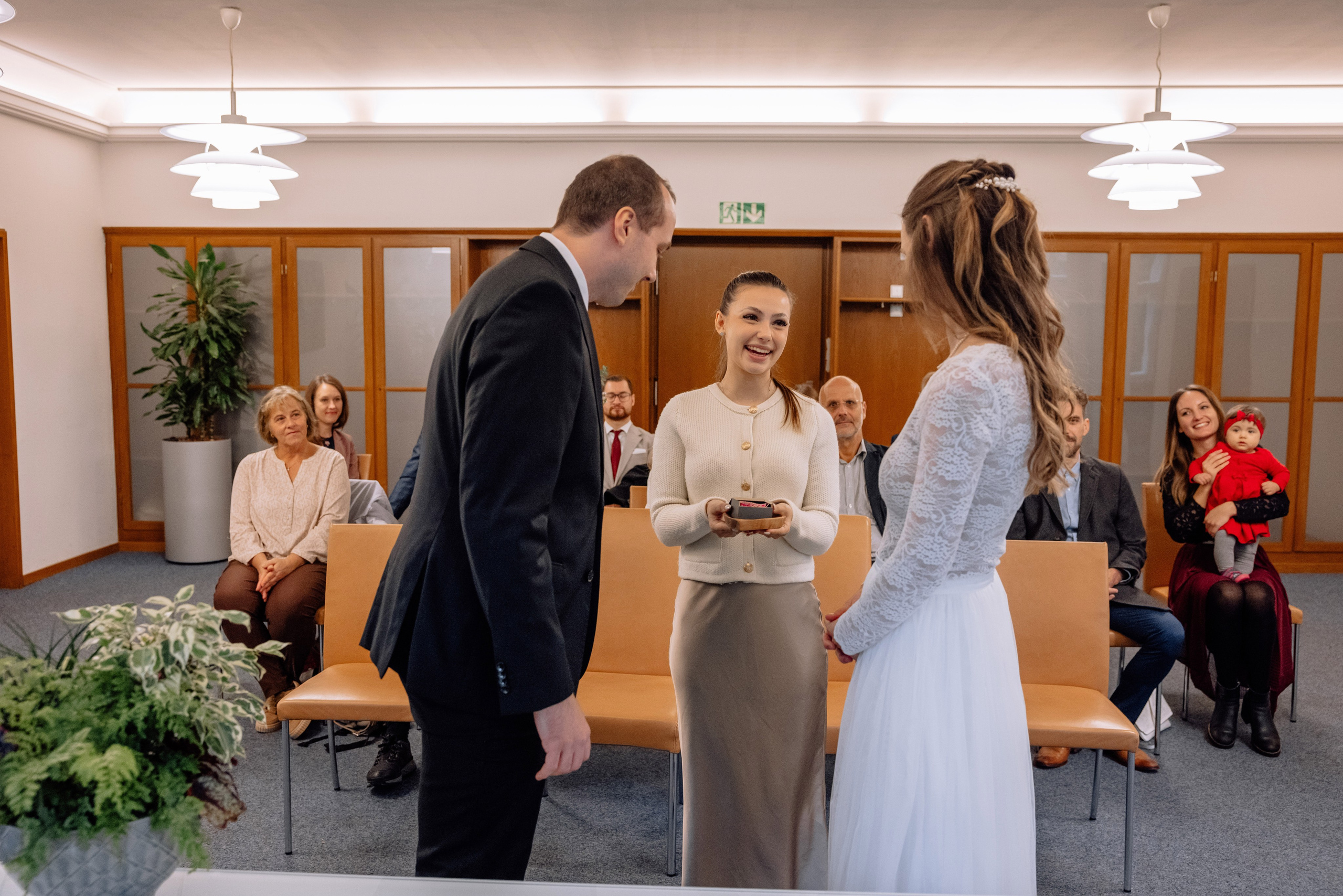 Zeitlose Hochzeit im Standesamt Mandlstraße | München Schwabing. Hochzeitsfotograf München Taufe Familienfotograf Tanja Mauke
