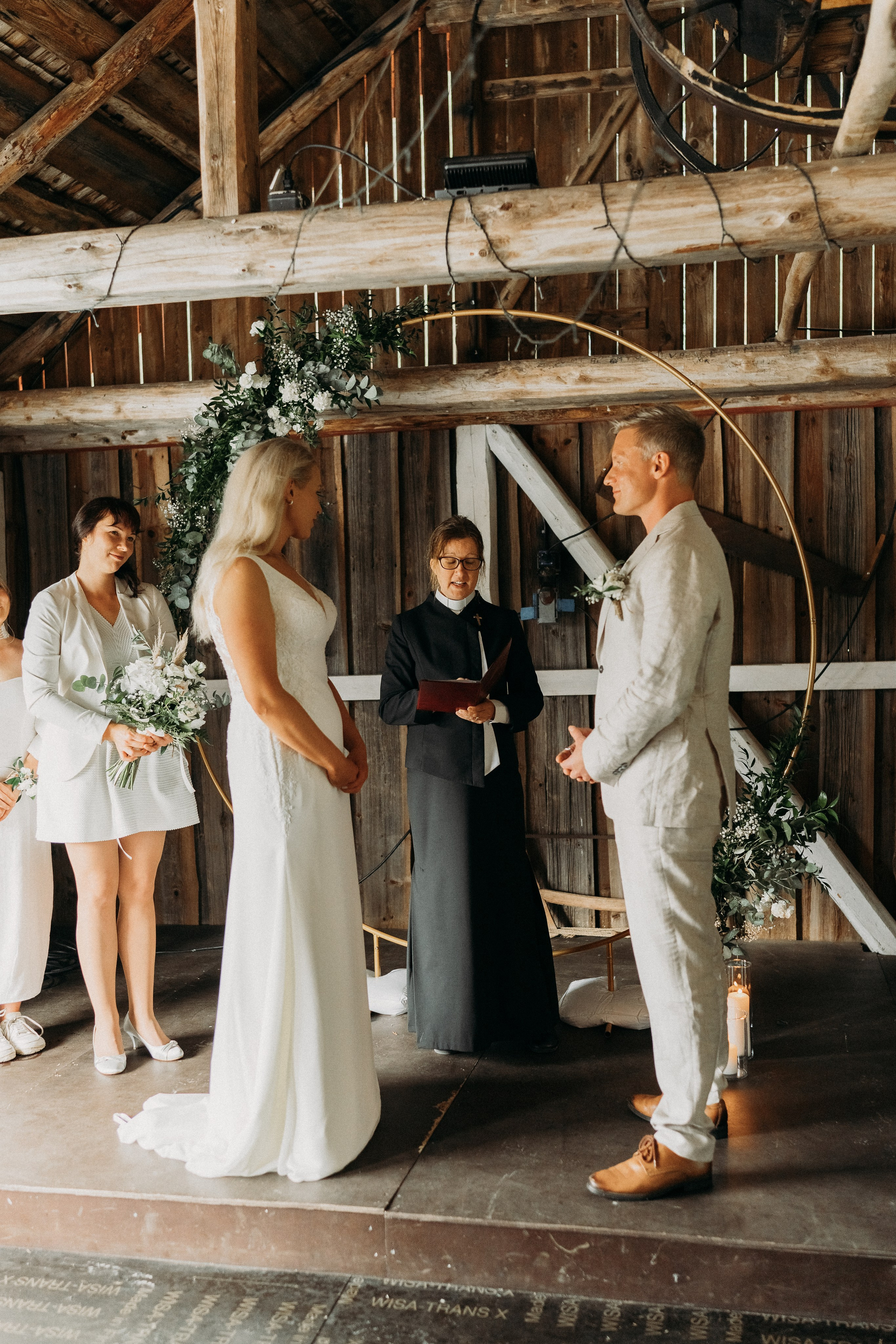 A&O. Wedding and portrait photographer in Helsinki Vickan O