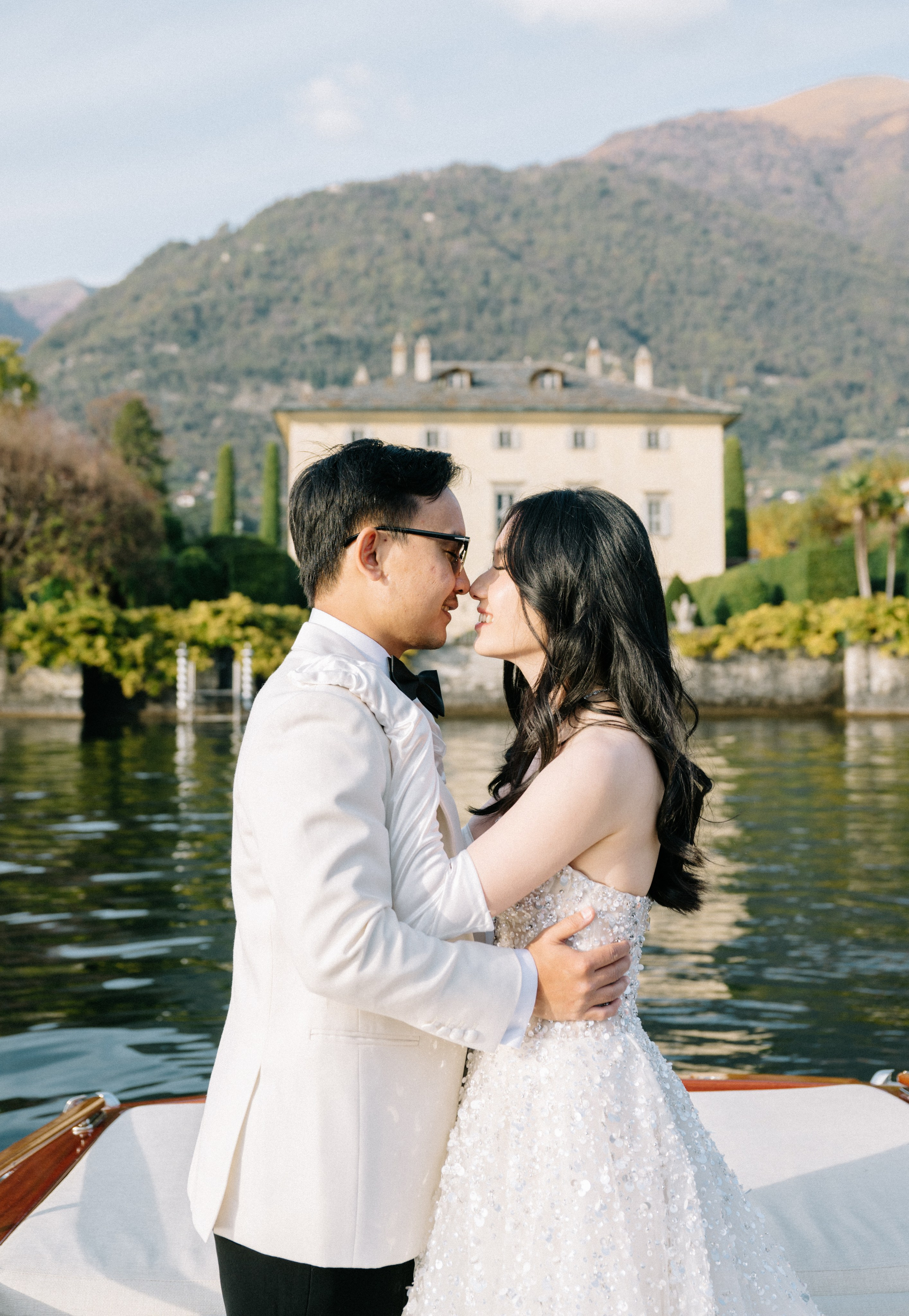 Lake Como. Lake Como Photographer — Proposal | Wedding | Elopement