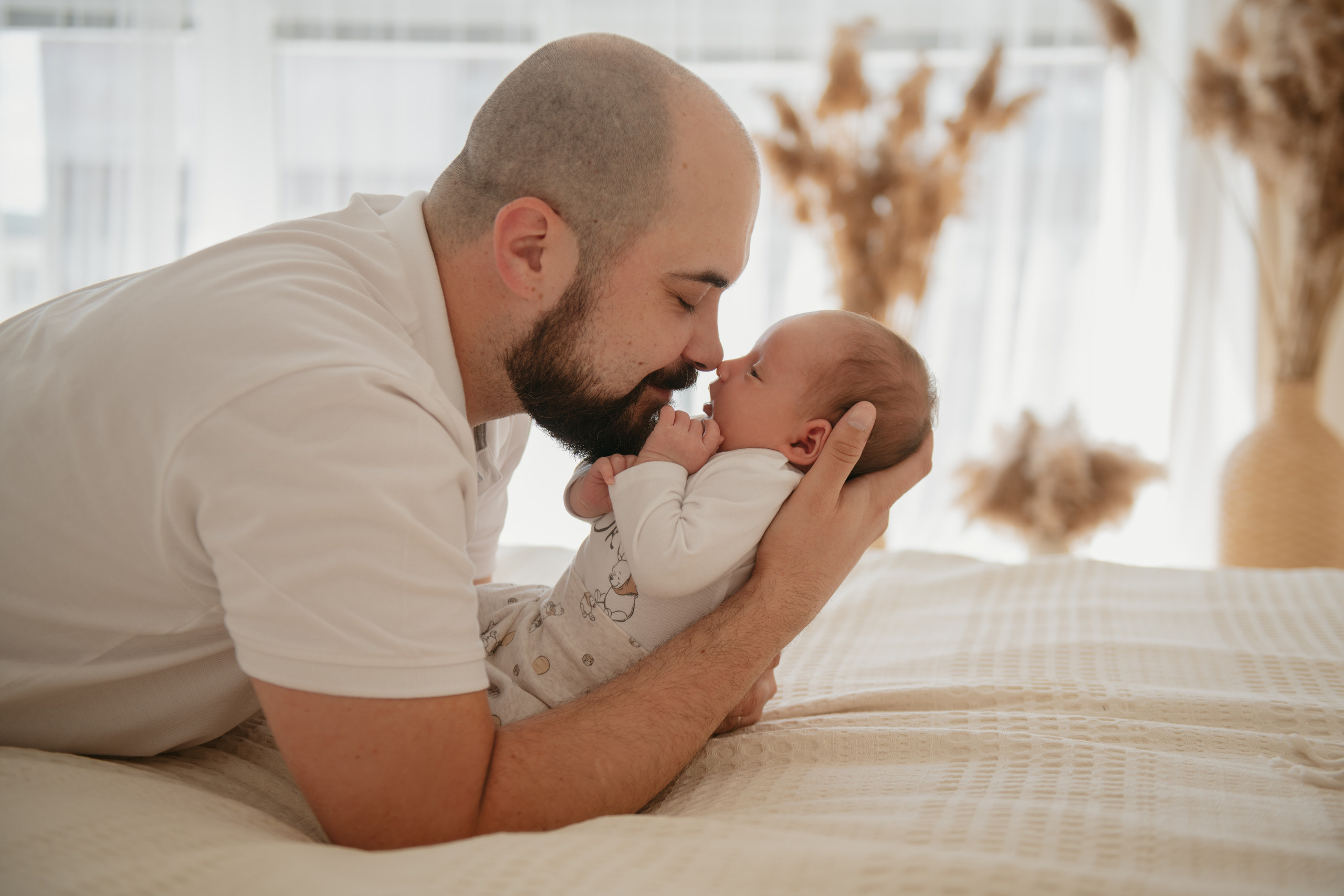 Rodinné focení s miminkem v ateliéru v Praze. Profesionální fotografka v Praze Anastasia Haritonova
