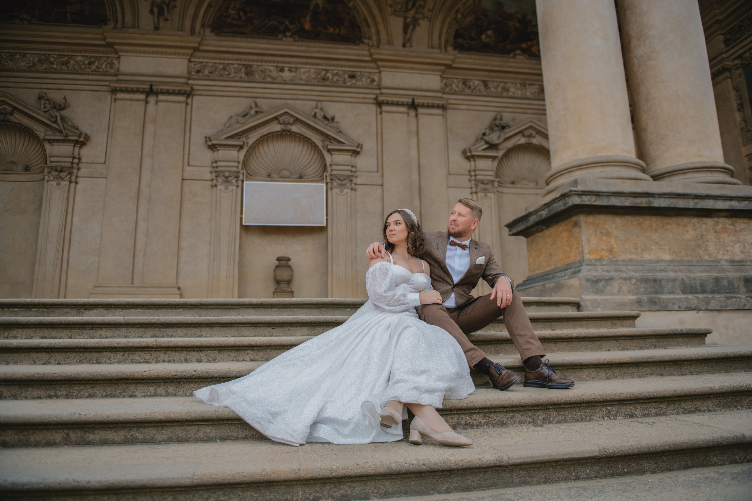 Свадебная фотосессия с видом на Карлов мост и в Валдштейнском саду. Профессиональный фотограф в Праге Анастасия Харитонова