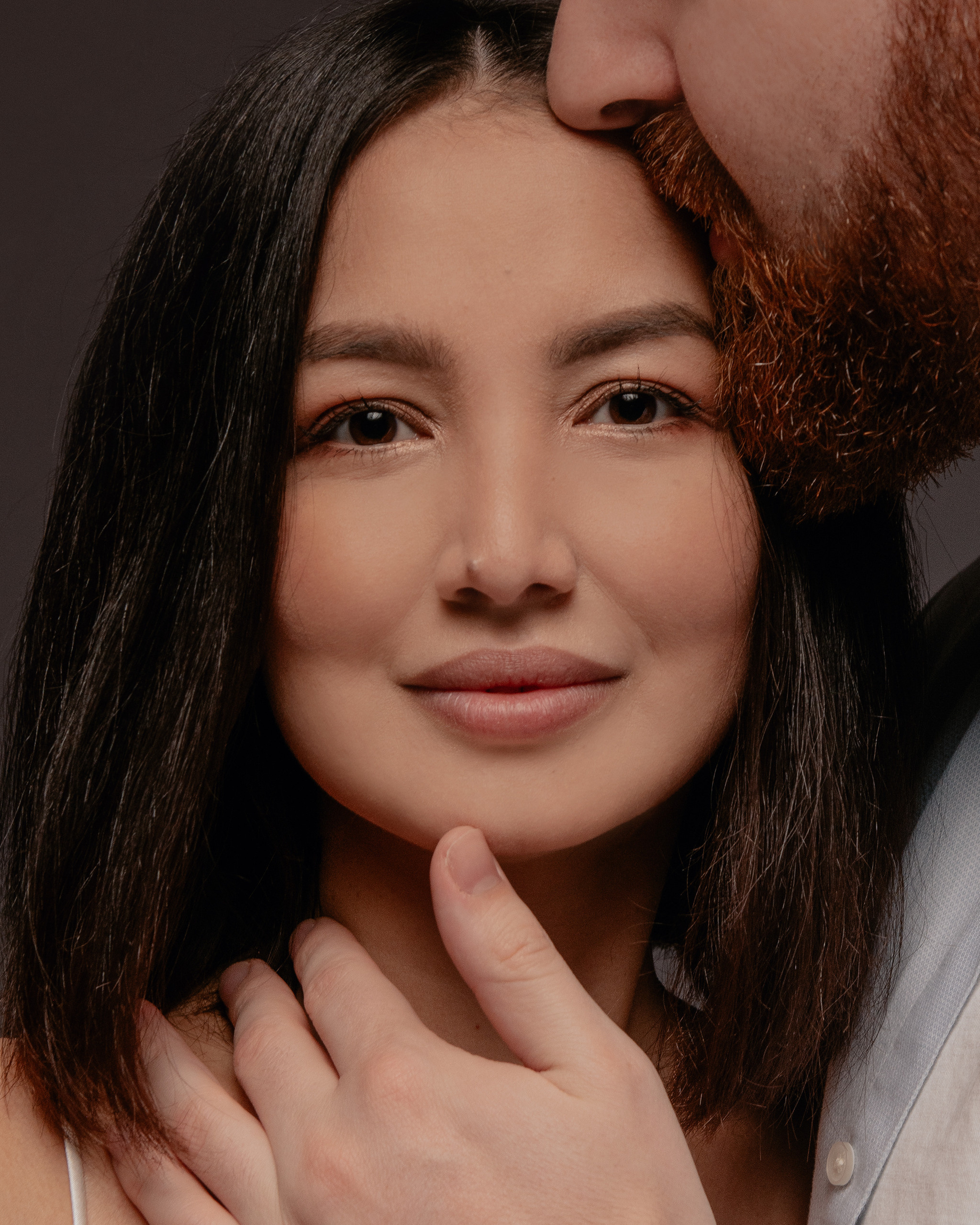 Фотосессия лав стори в студии в Праге. Профессиональный фотограф в Праге Анастасия Харитонова