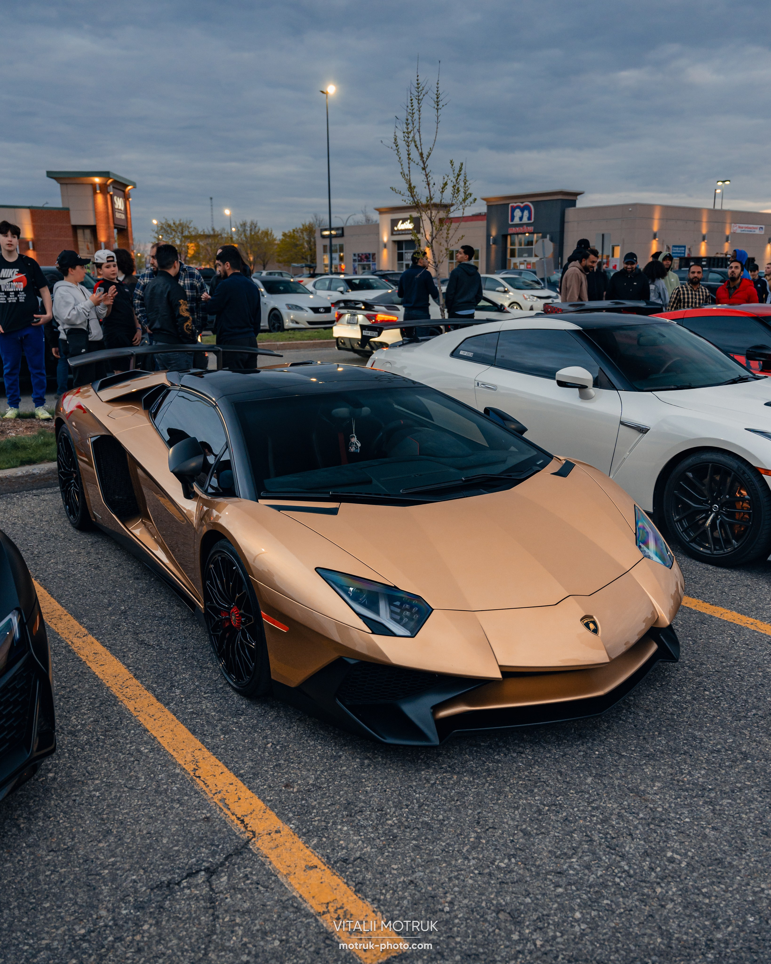 Car meet: 514 bimmers. Photographe de voitures à Paris — Vitalii Motruk