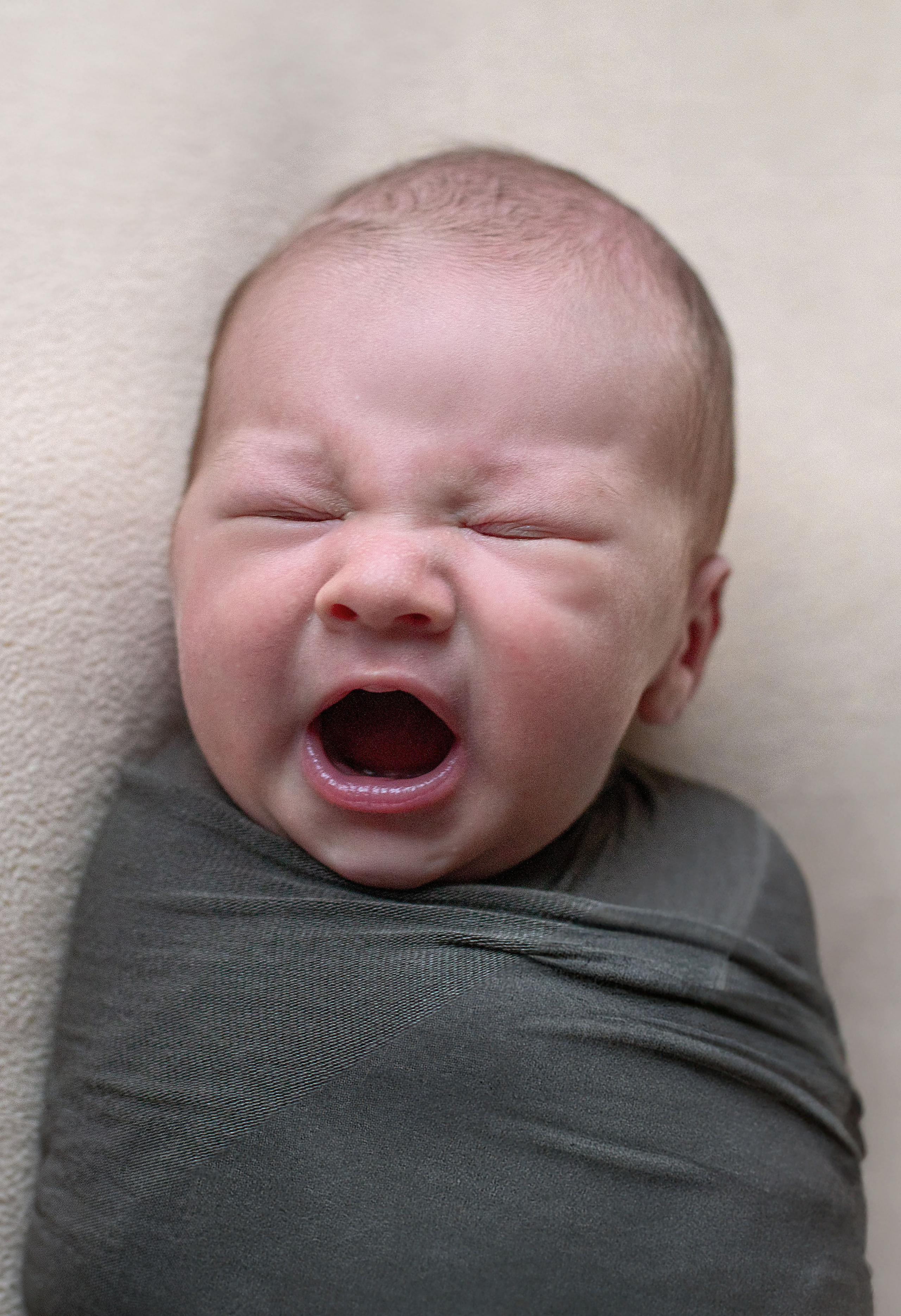 Newborn классическая. Детский и семейный фотограф в г. Бельцы